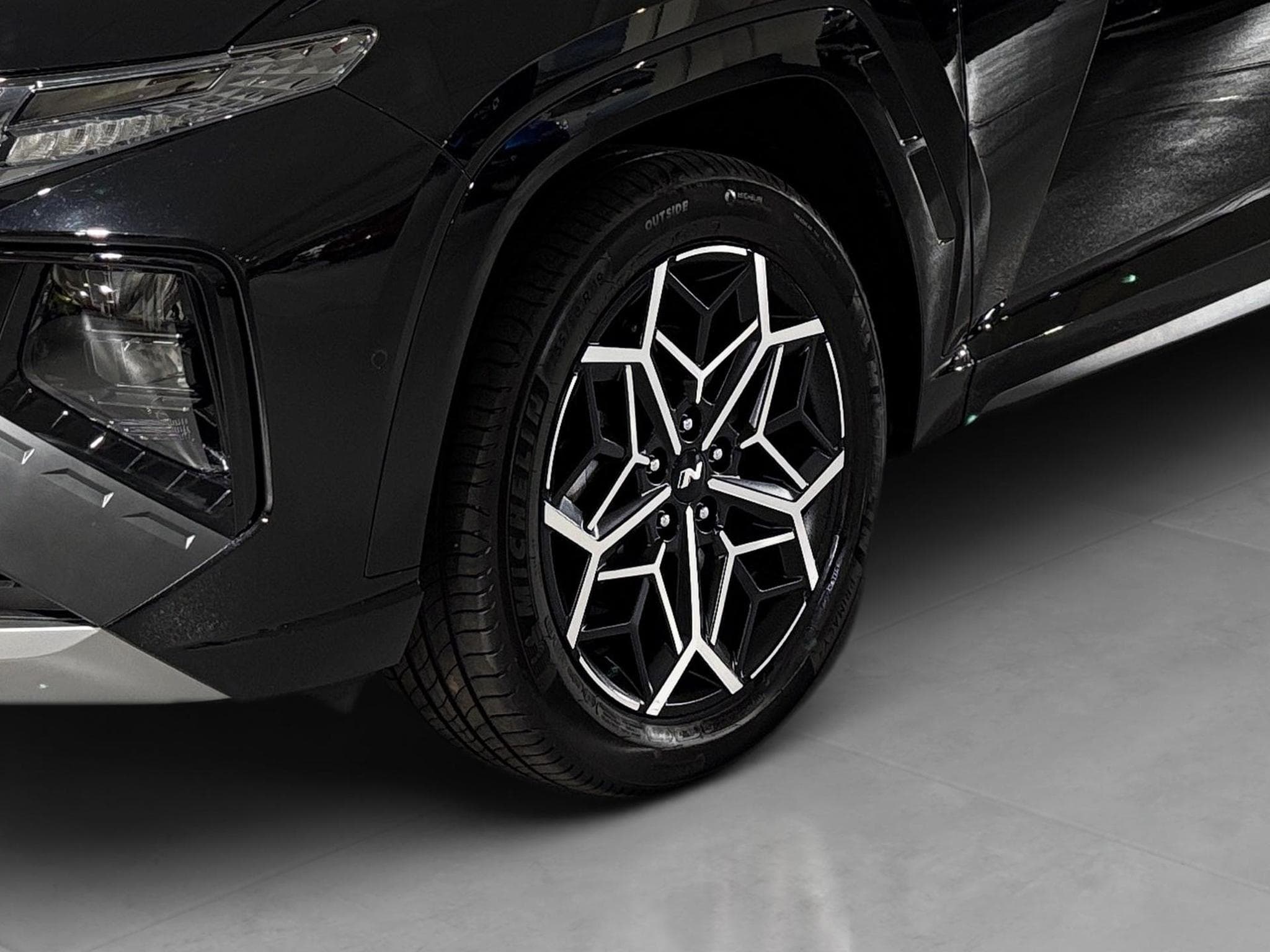 Hyundai Tucson 1.6 N LINE PLUG IN HYBRID (2025) - Photo 21