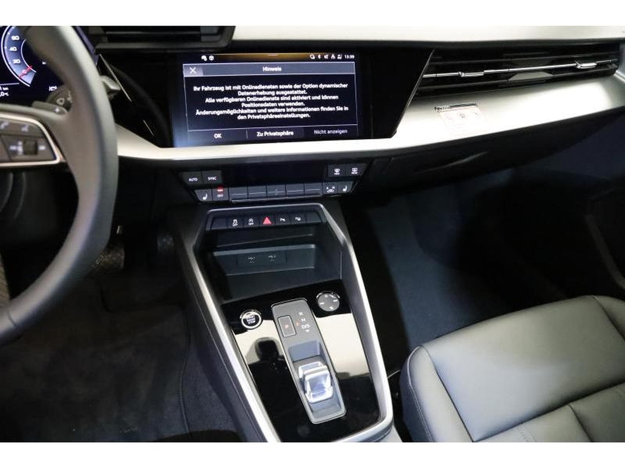 Audi A3 Sportback (2023) - Photo 8