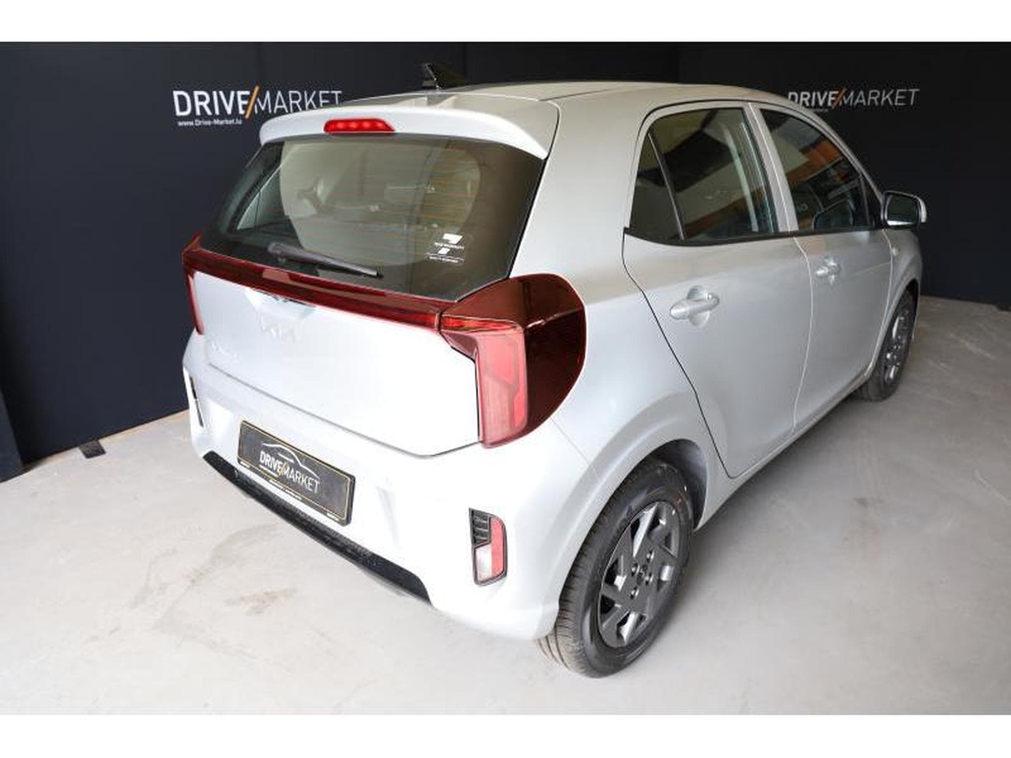 Kia Picanto Pulse (2024) - Photo 11