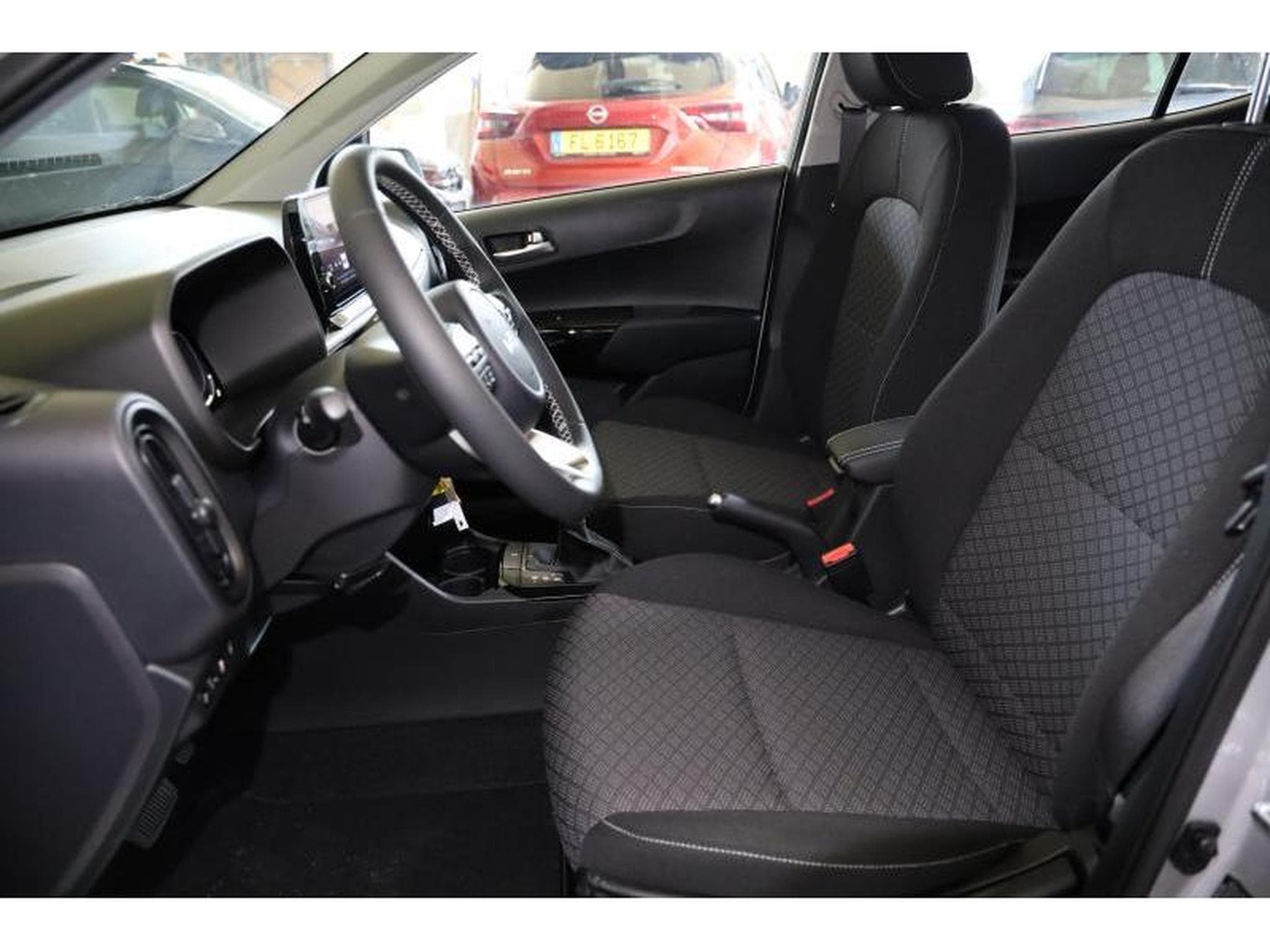 Kia Picanto Pulse (2024) - Photo 8