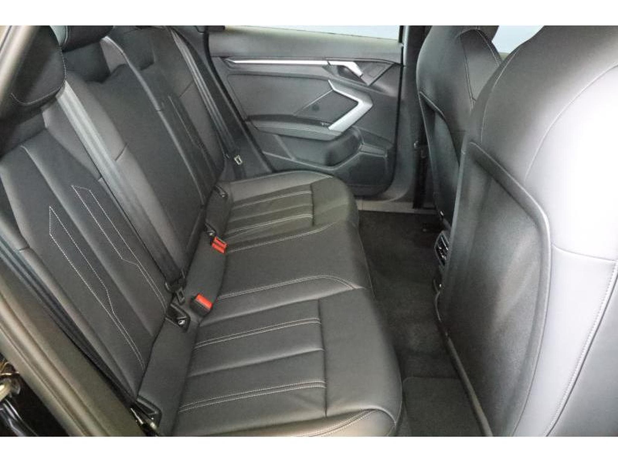 Audi A3 Sportback S Line (2024) - Photo 12