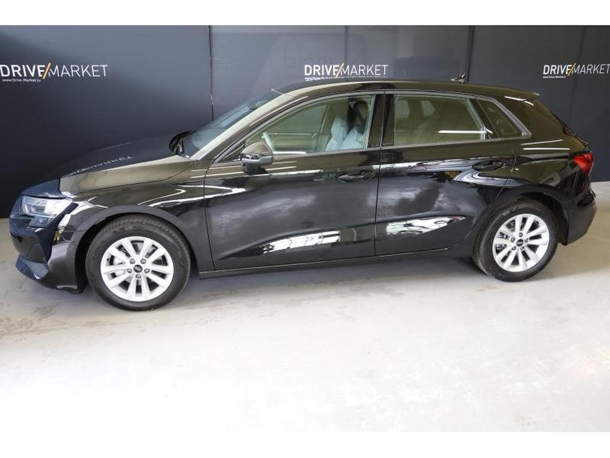 Audi A3 Sportback S Line (2024) - Photo 16