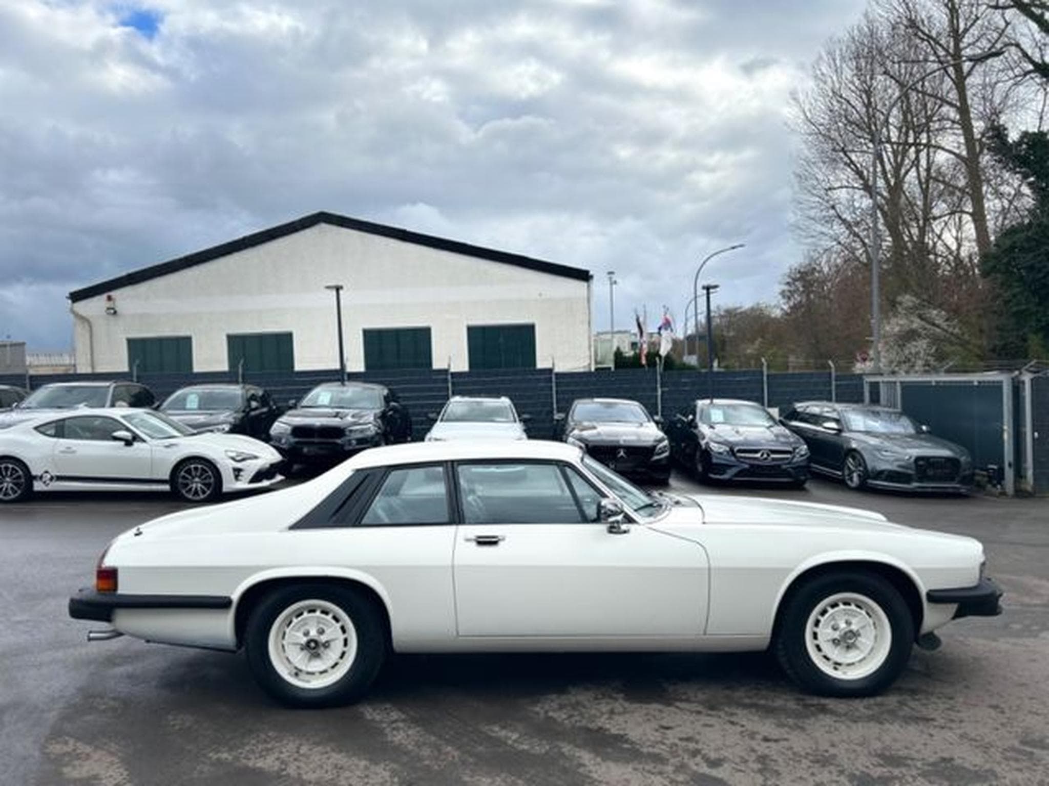 Jaguar XJS XJS COUPE V12*AUT.*ORIGINAL*DT.AUSLIEFERUNG* (1979) - Foto 11