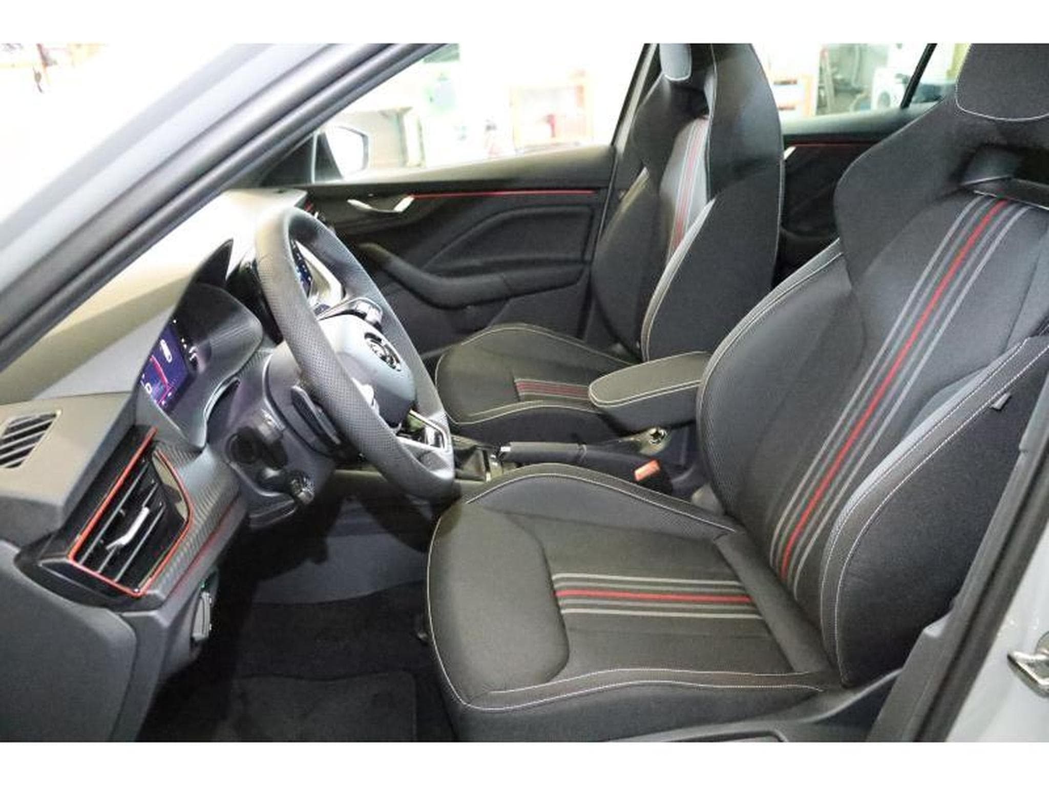 Skoda Scala Monte Carlo (2024) - Photo 14