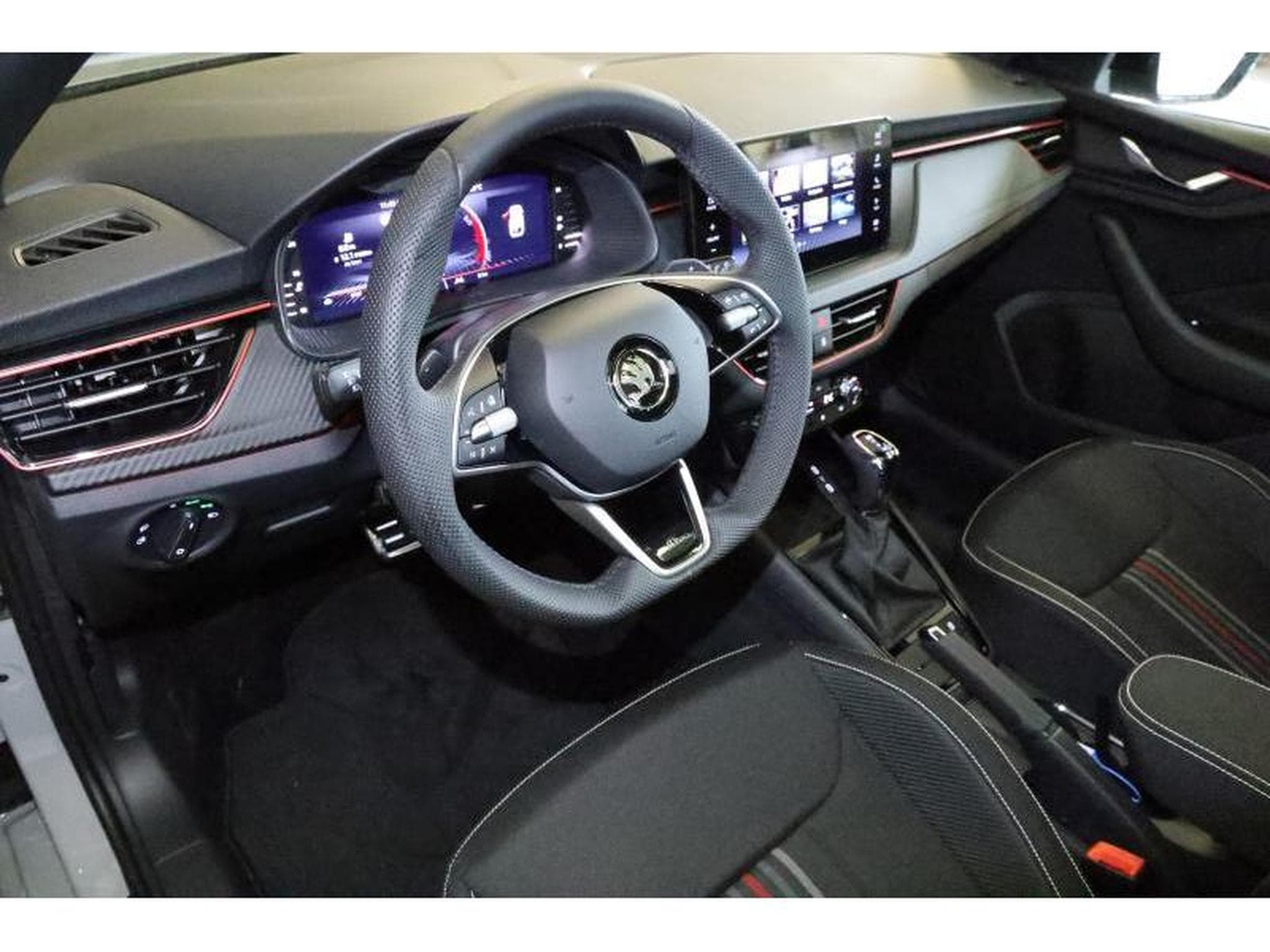 Skoda Scala Monte Carlo (2024) - Photo 15