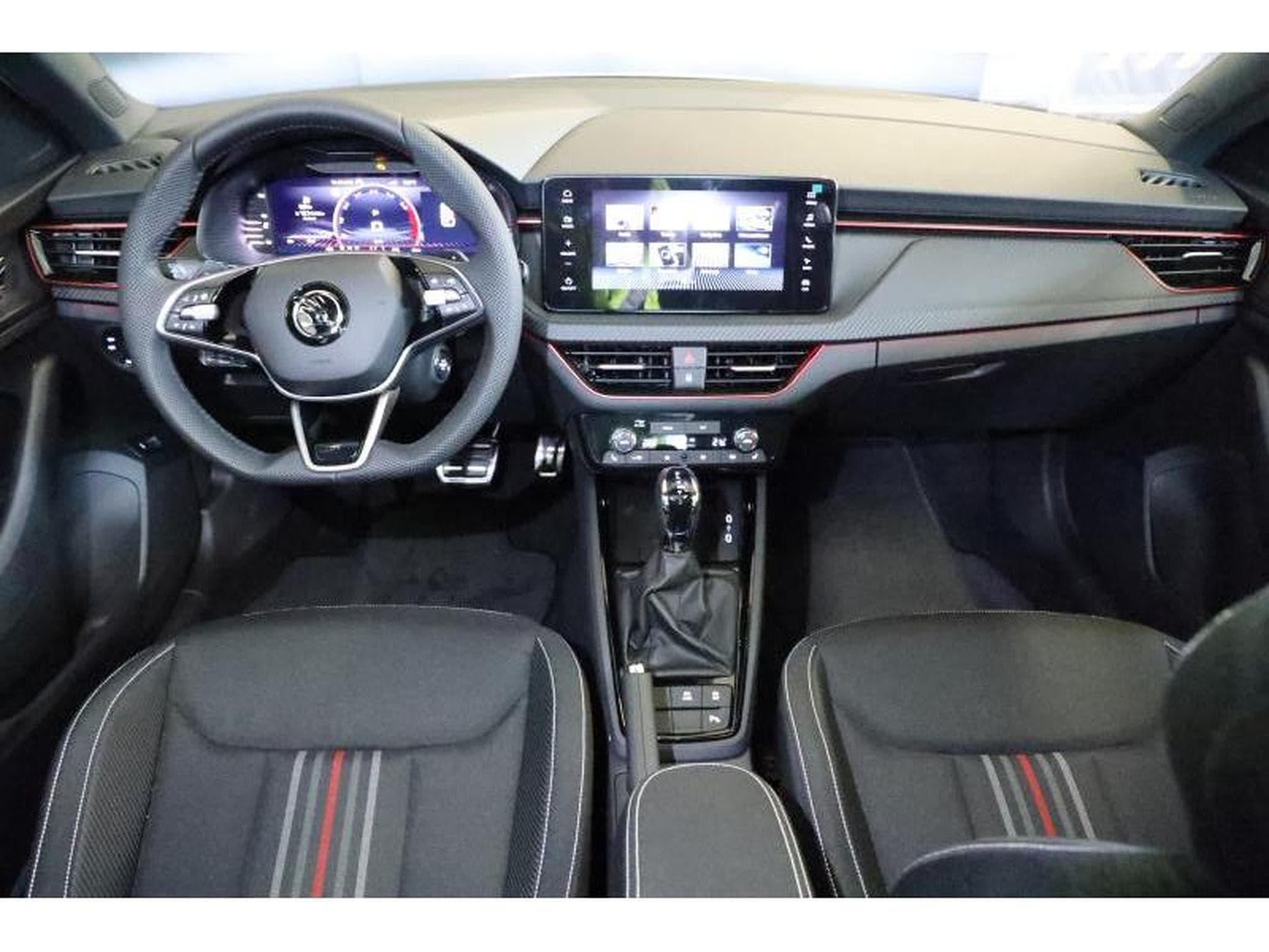 Skoda Scala Monte Carlo (2024) - Photo 2