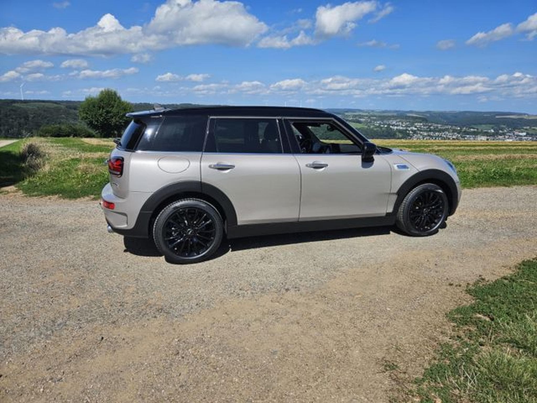 MINI Cooper COOPER_S Clubman Cooper S Classic Trim (2024) - Photo 4