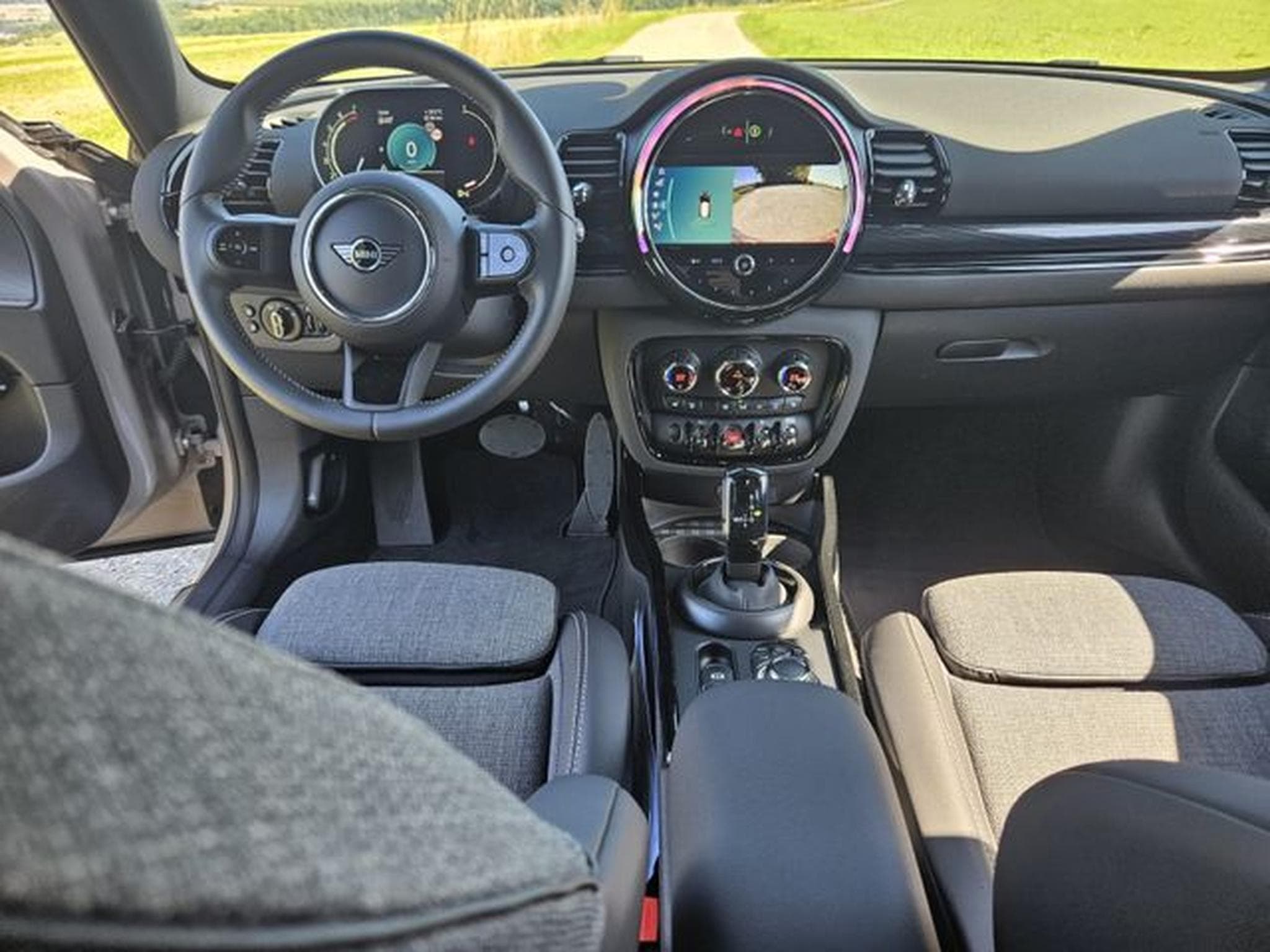 MINI Cooper COOPER_S Clubman Cooper S Classic Trim (2024) - Photo 9