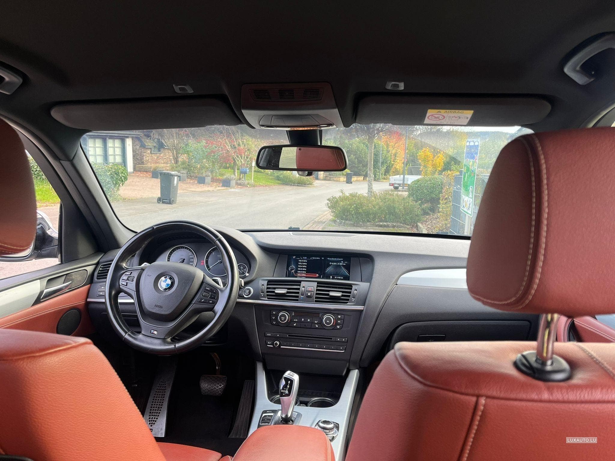 BMW X3 X-drive pack m (2014) - Photo 2