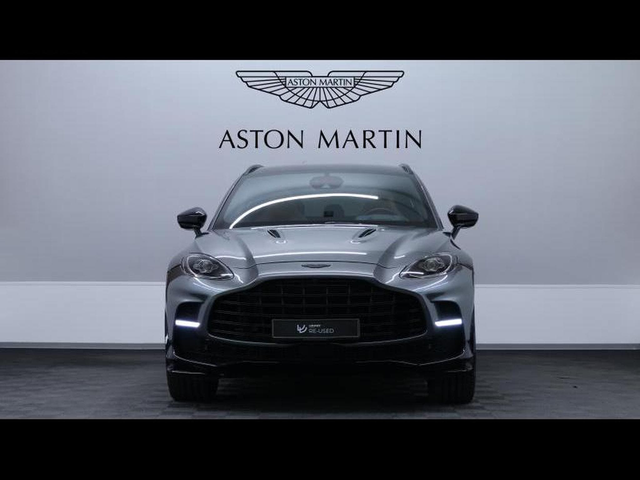 Aston-Martin DBX 707 V8 (2023) - Photo 2