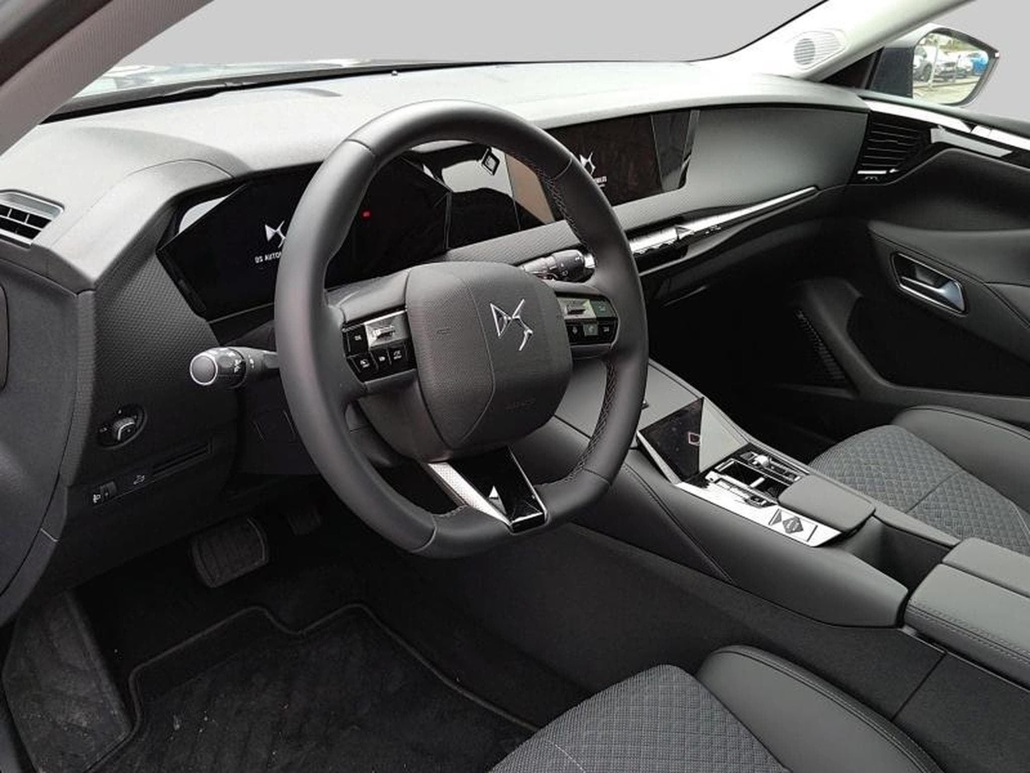 DS Automobiles DS4 Trocadero (2024) - Foto 11