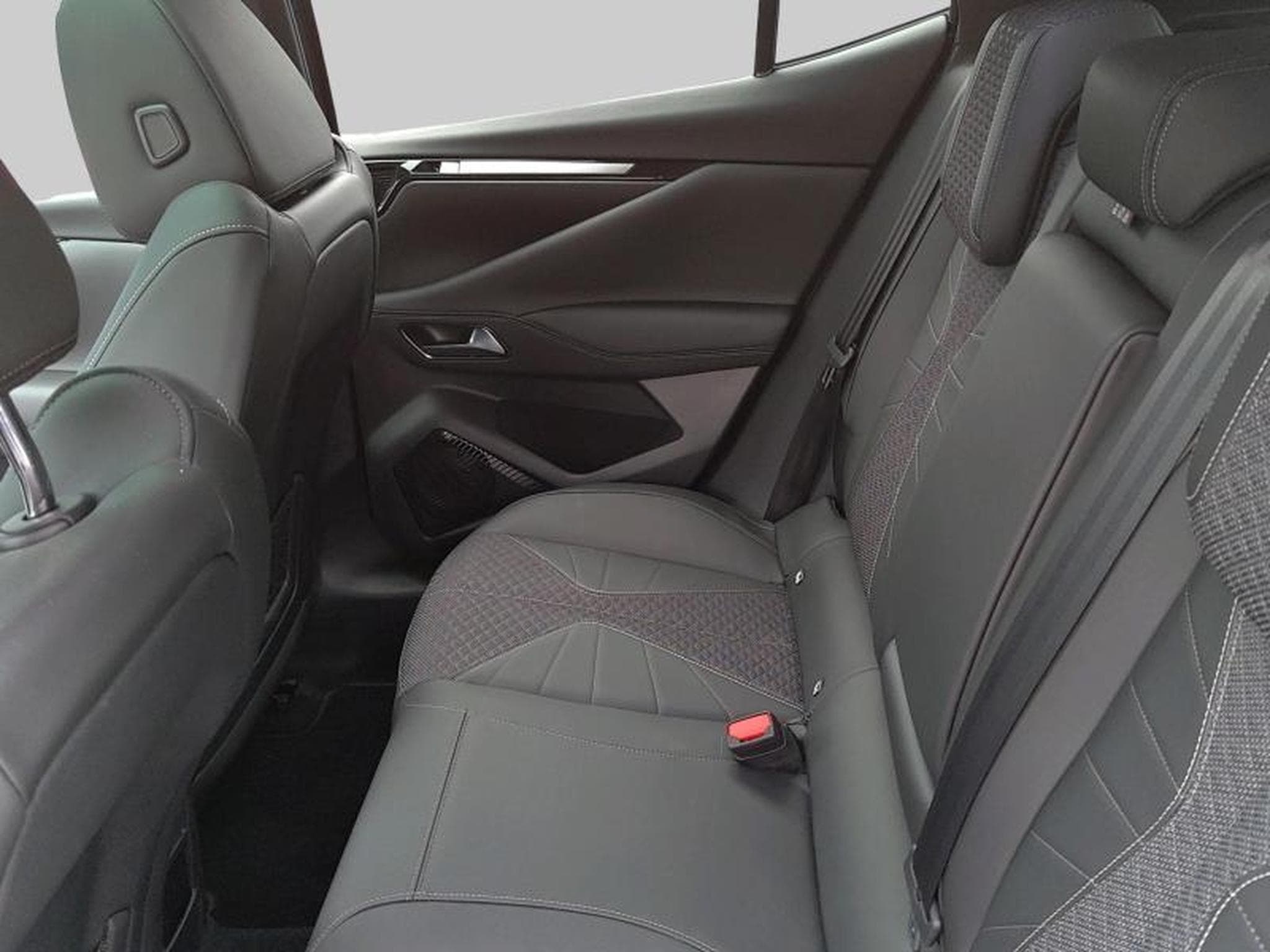 DS Automobiles DS4 Trocadero (2024) - Foto 12