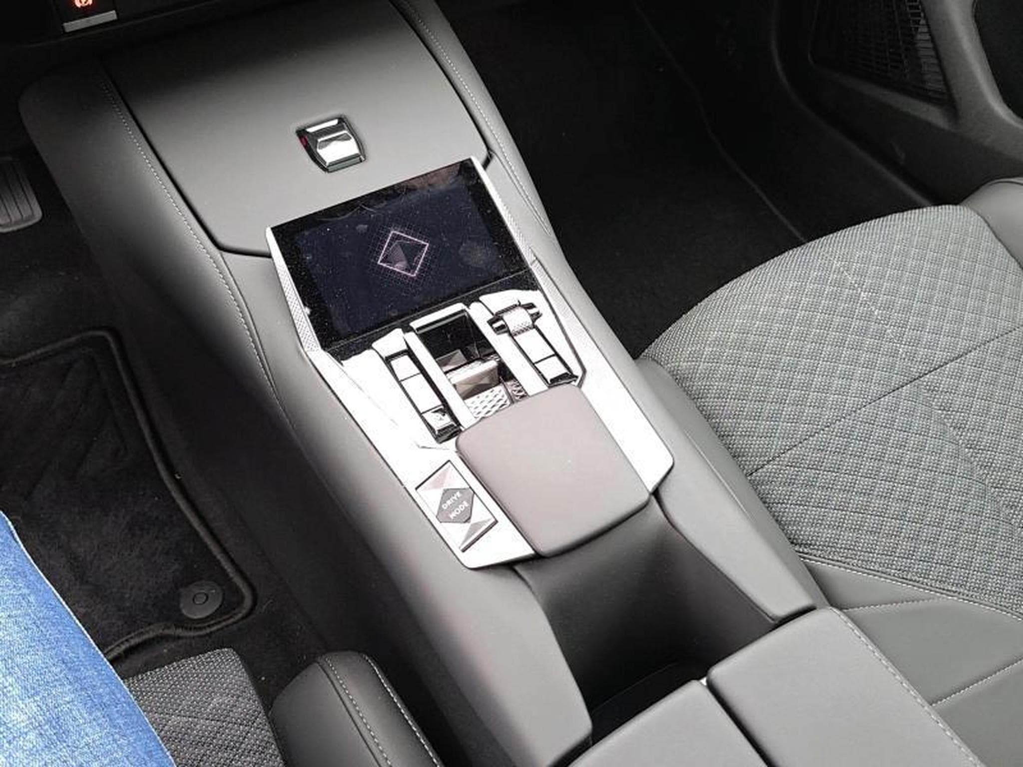 DS Automobiles DS4 Trocadero (2024) - Foto 19