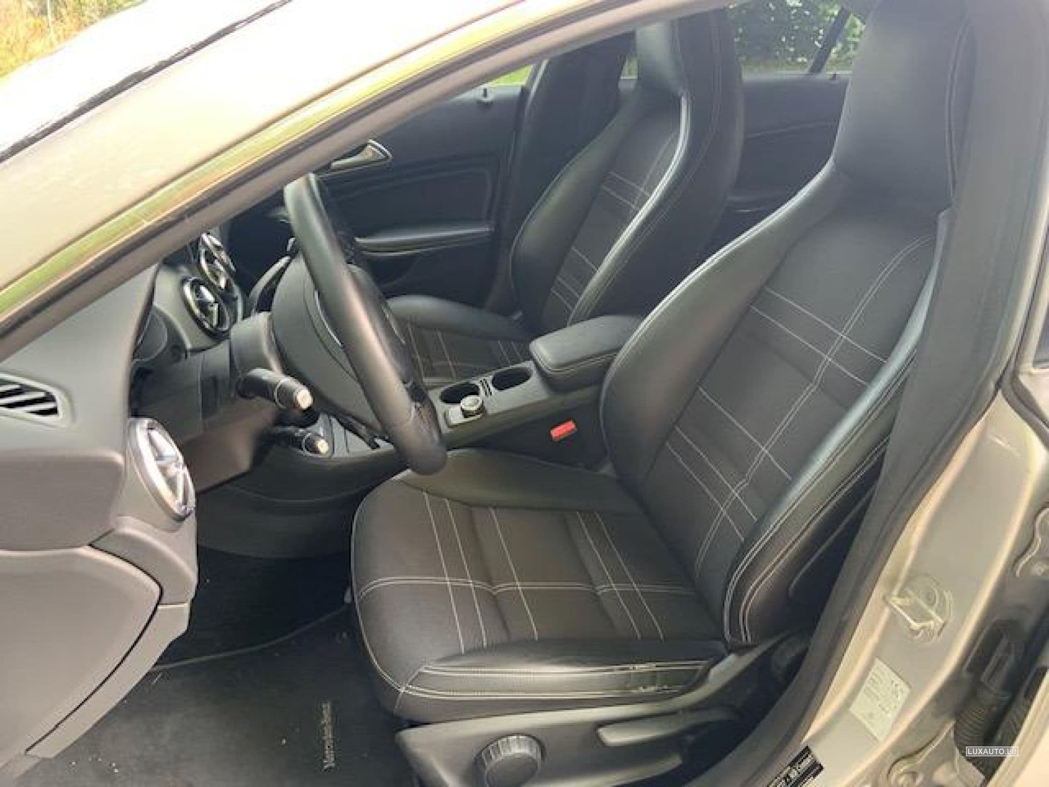 Mercedes CLA 220 coupe (2016) - Photo 7