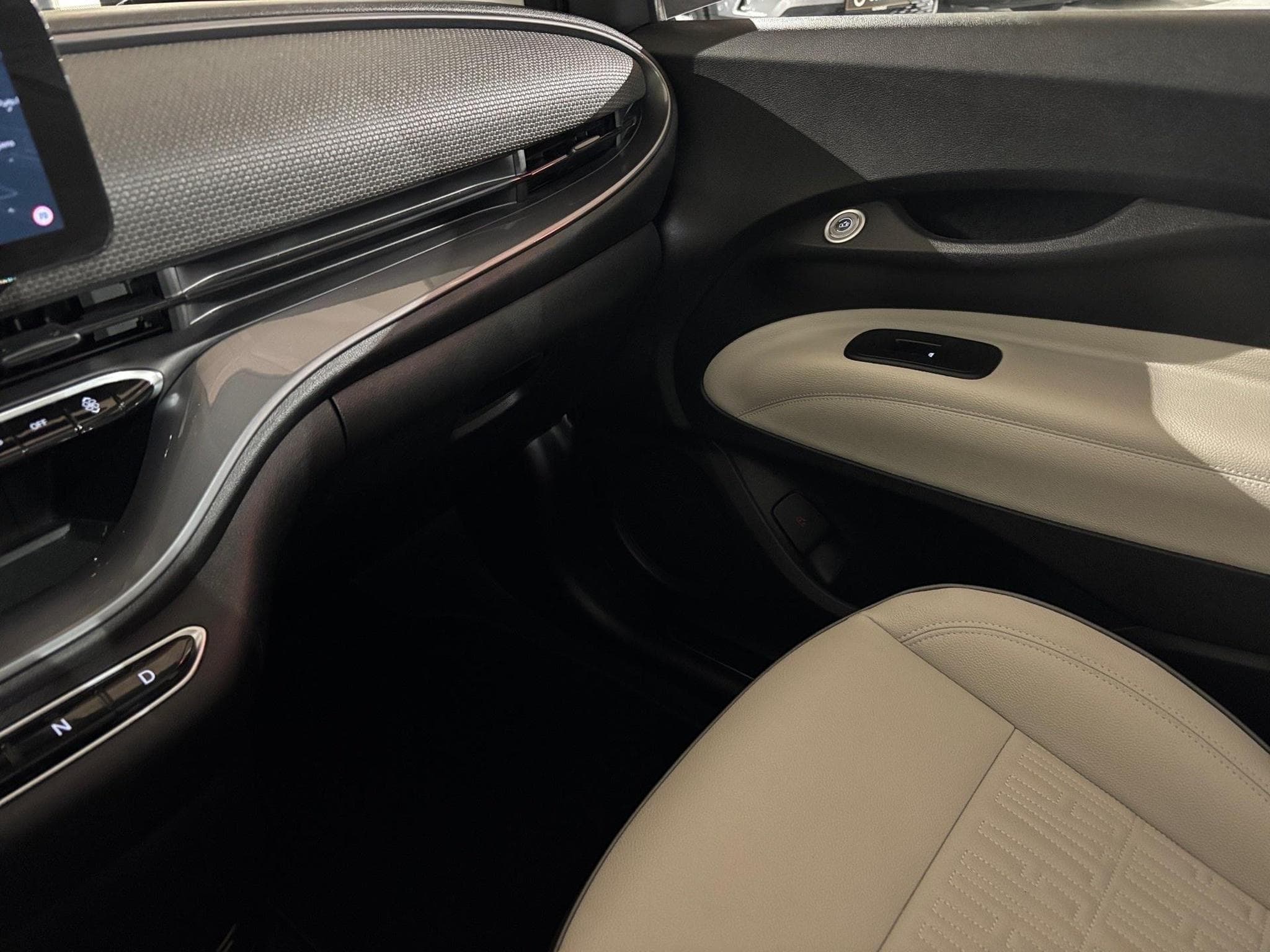 Fiat 500 BEV (2024) - Photo 10