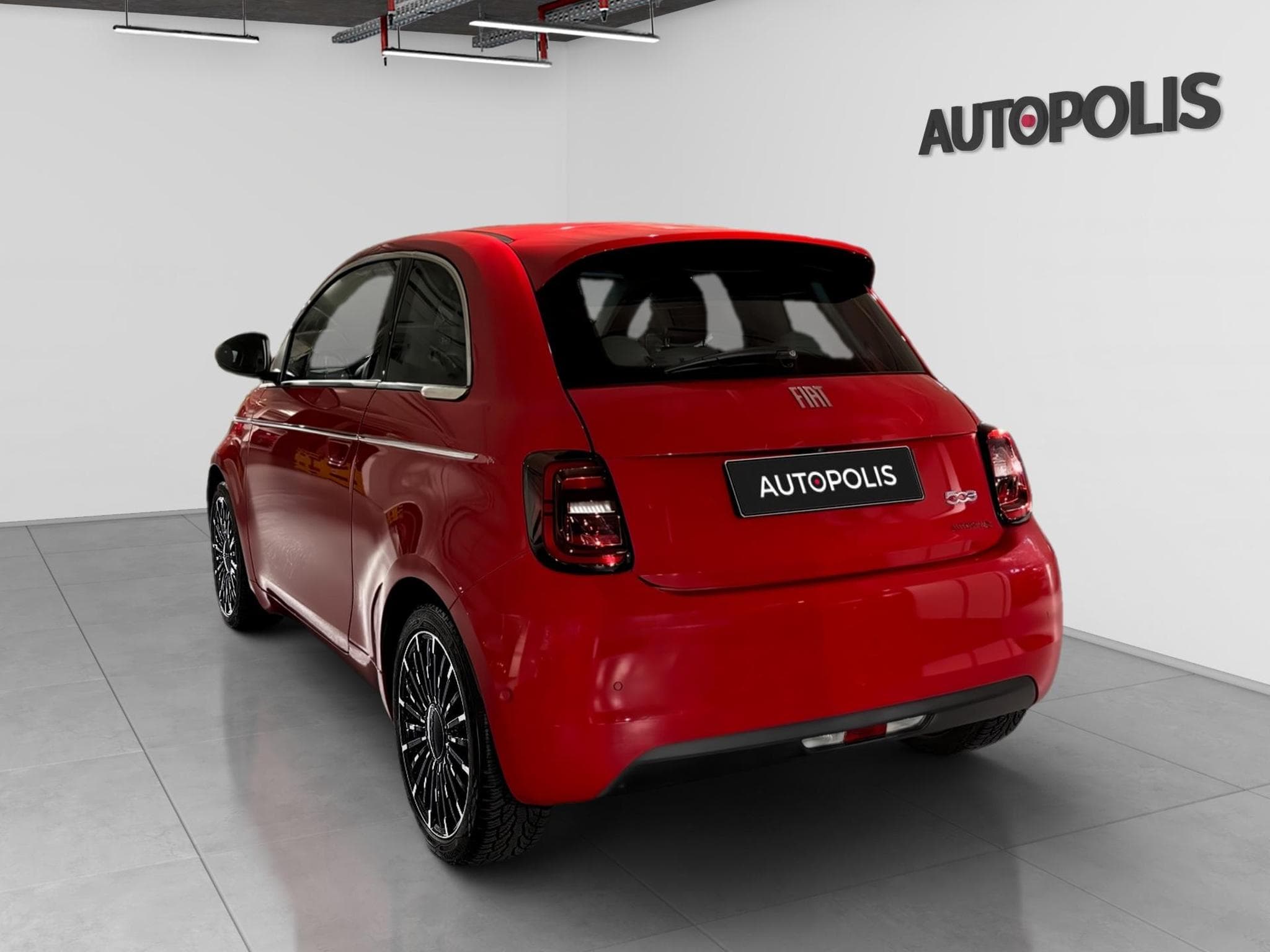 Fiat 500 BEV (2024) - Photo 18