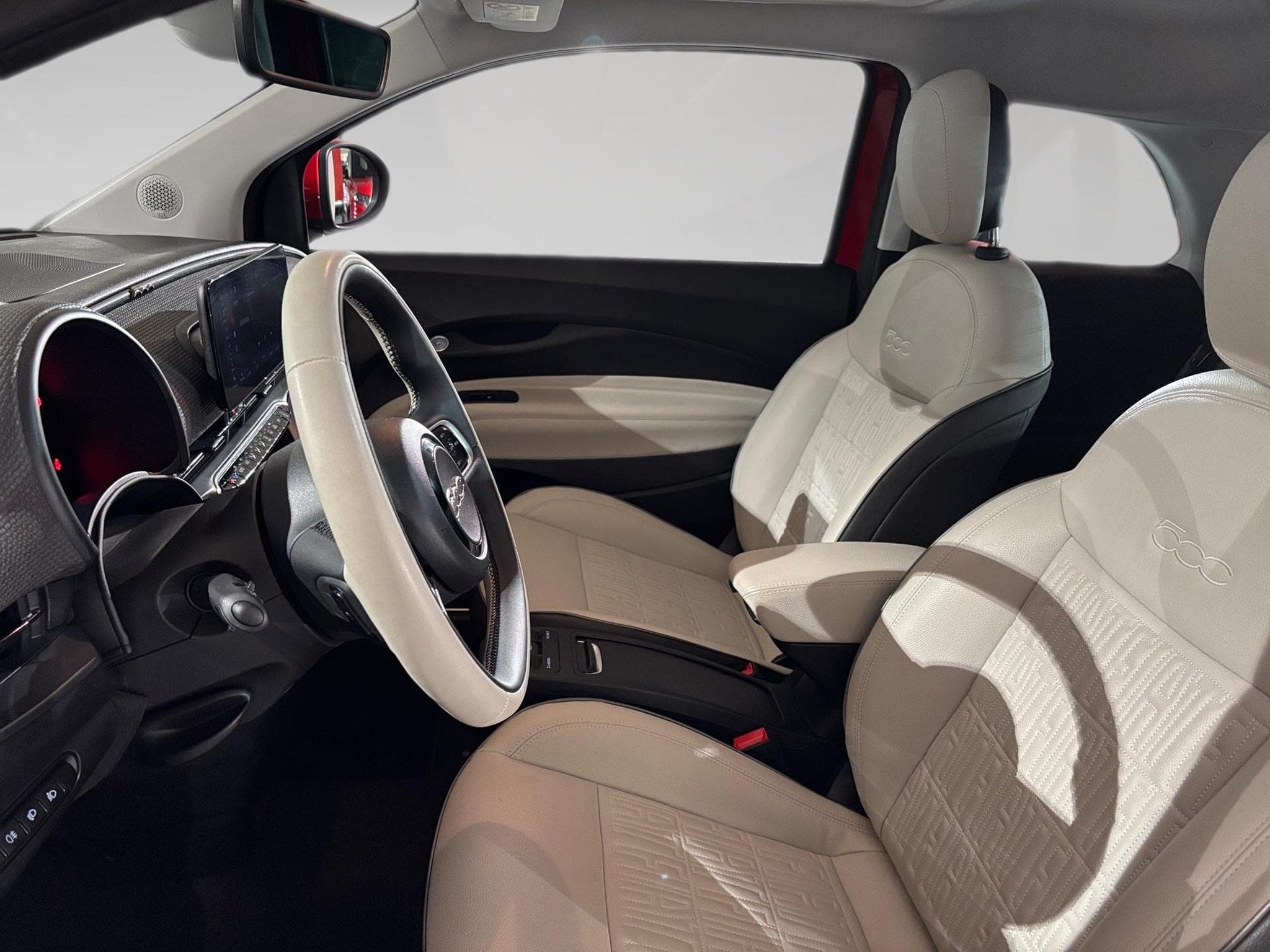 Fiat 500 BEV (2024) - Photo 4