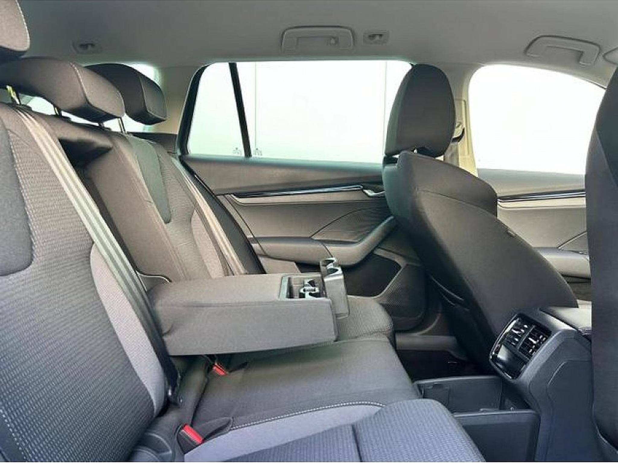 Skoda Octavia (2025) - Foto 6