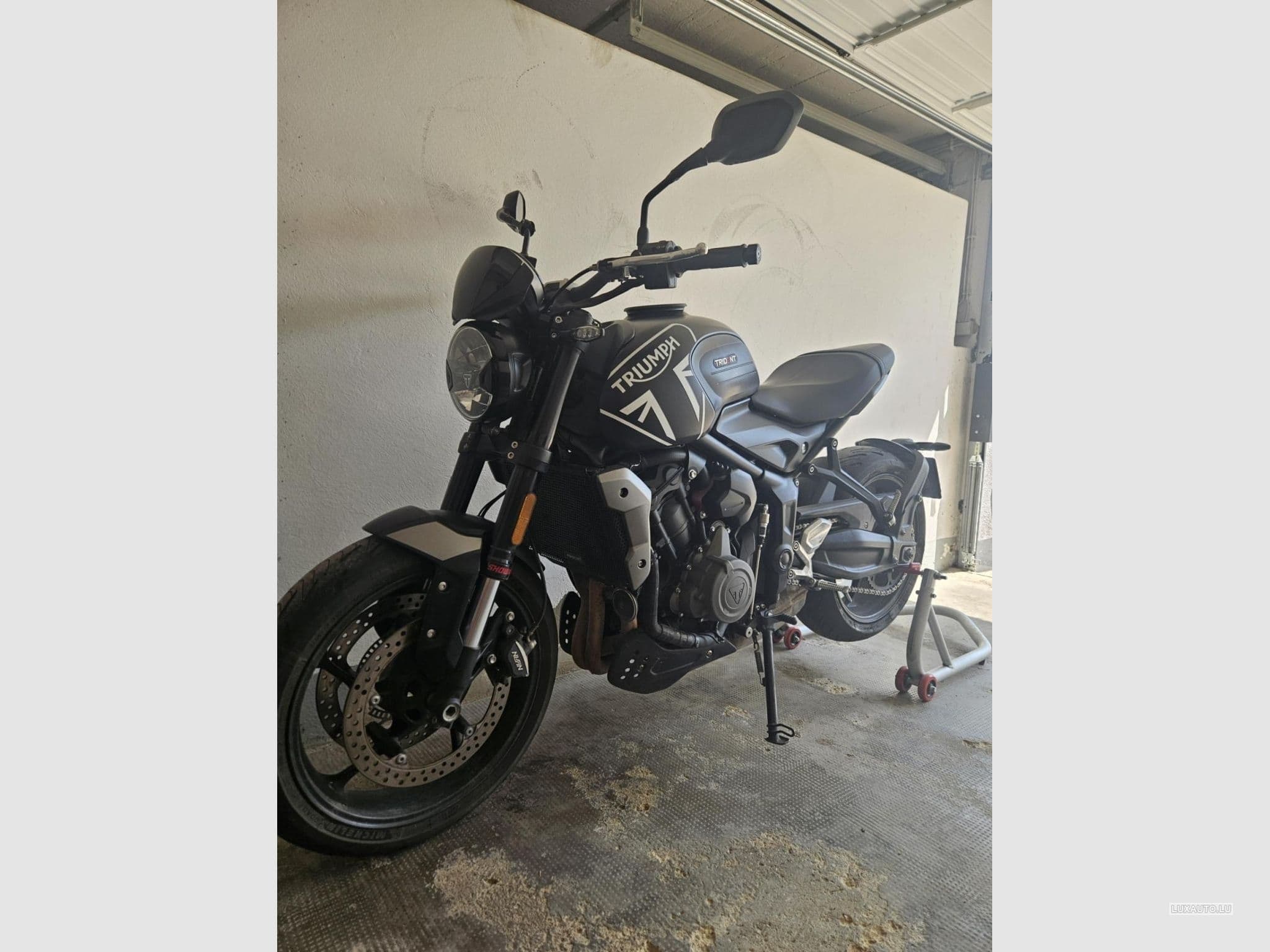 Triumph Trident Quick shifter, Heated grips, Bugspoiler, Engine guard, Bluet (2021) - Photo 1