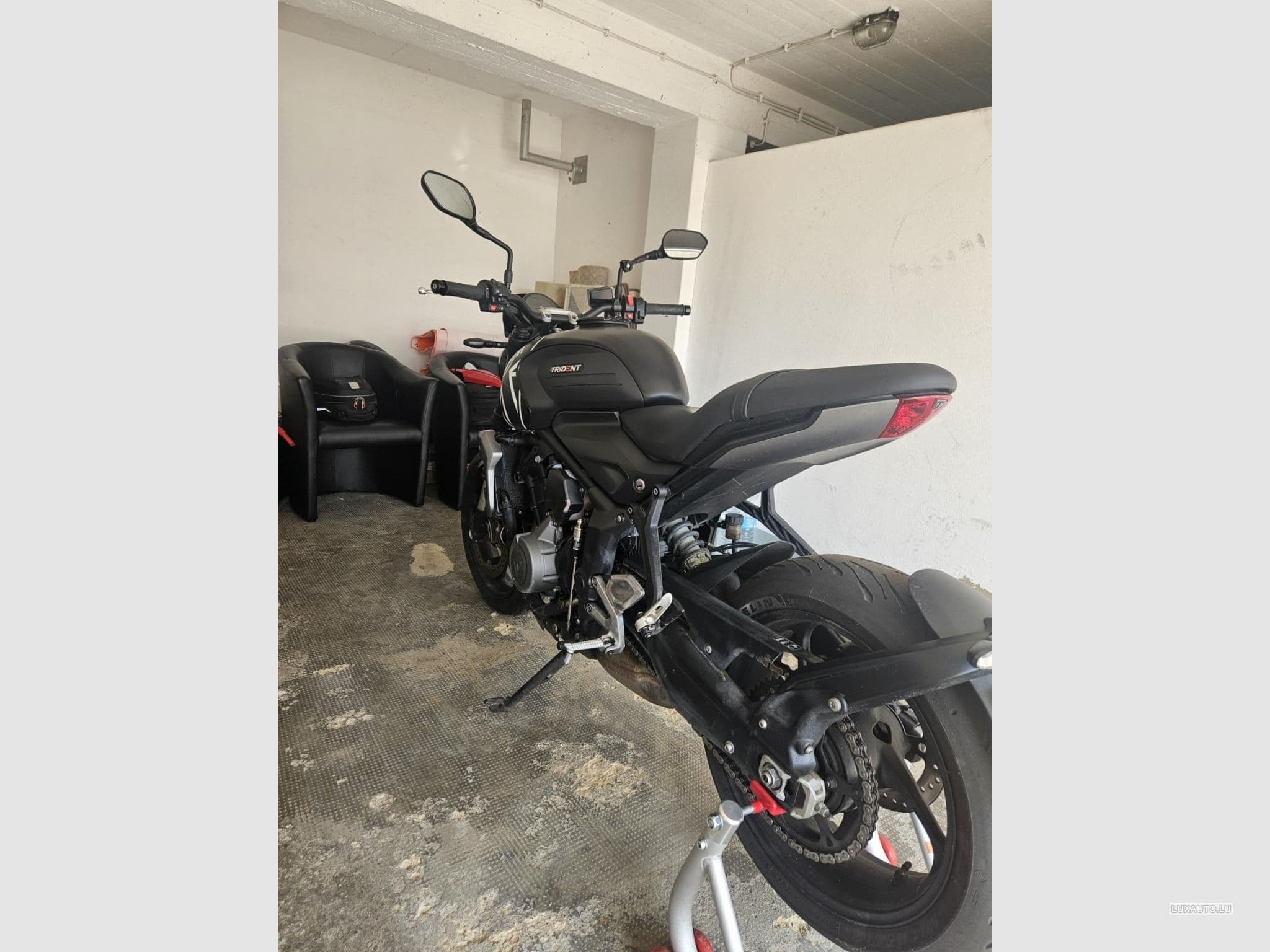 Triumph Trident Quick shifter, Heated grips, Bugspoiler, Engine guard, Bluet (2021) - Photo 5