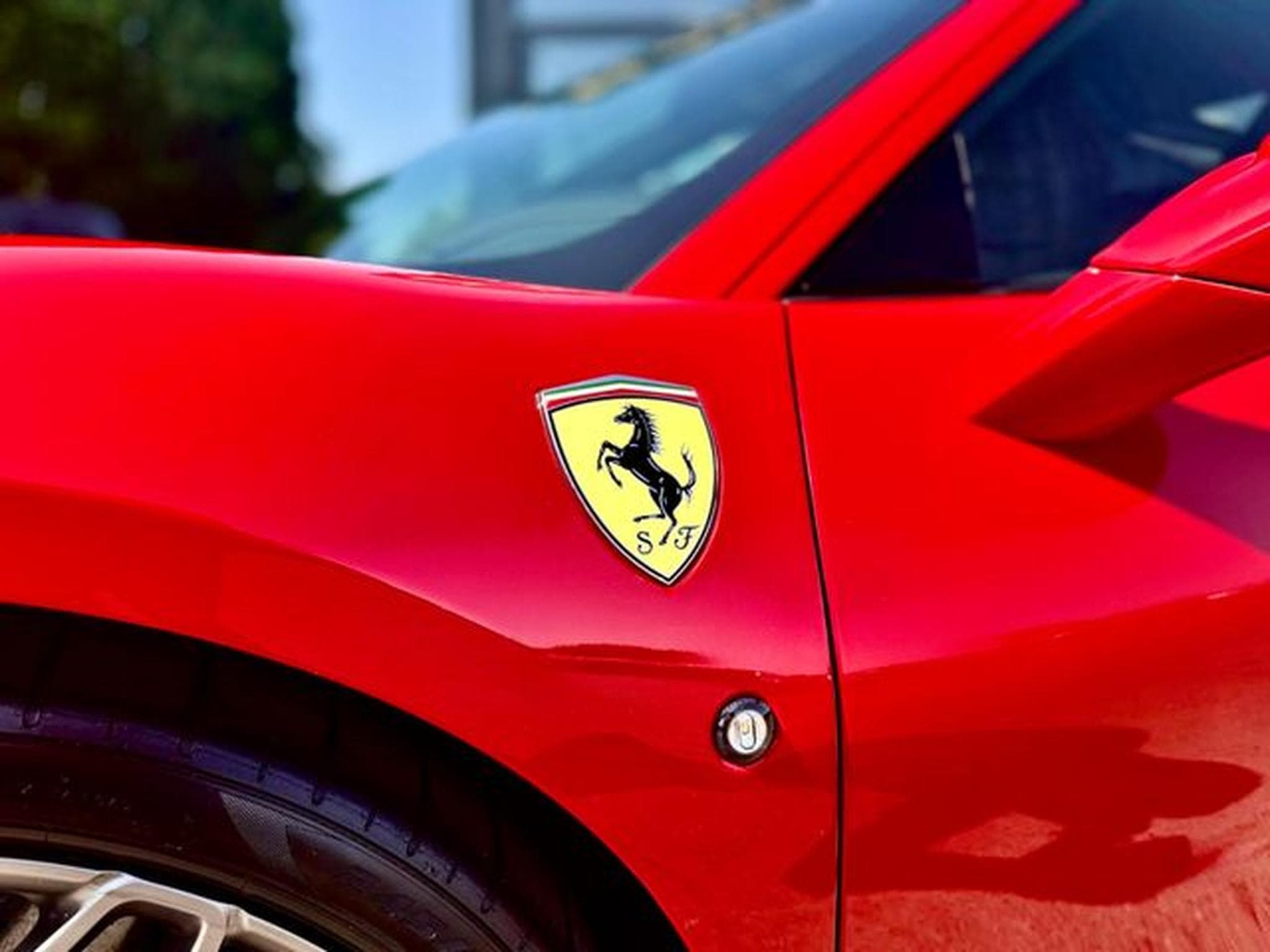 Ferrari F8 F8 TRIBUTO DCT *KERAMIK*LIFT*CARBON*PPF*DISPLAY* (2021) - Foto 9