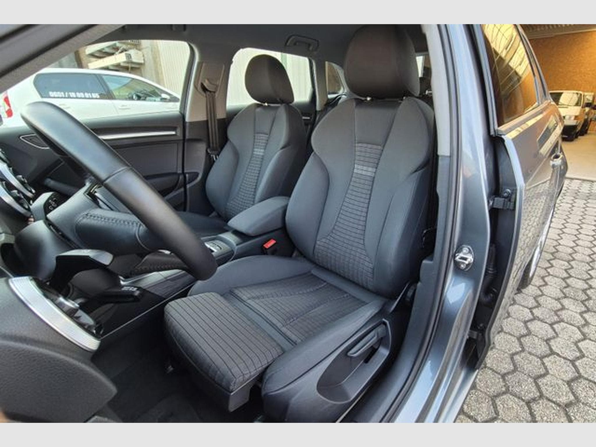 Audi A3 A3 Sportback 35 TFSI sport, Navi, Bi-Xenon. (2019) - Foto 15