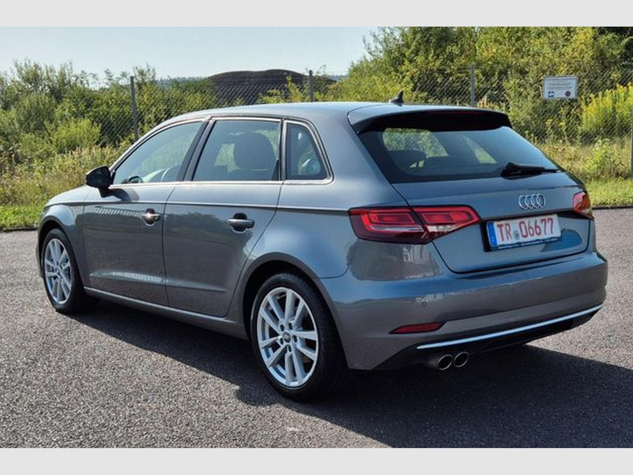 Audi A3 A3 Sportback 35 TFSI sport, Navi, Bi-Xenon. (2019) - Foto 3