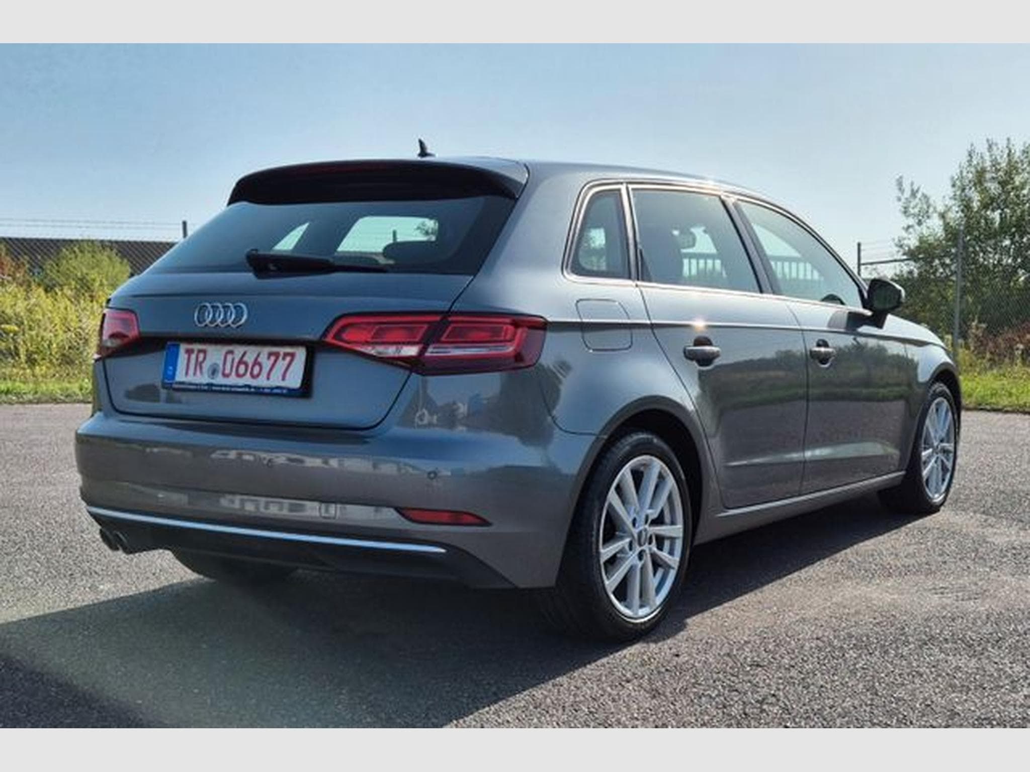 Audi A3 A3 Sportback 35 TFSI sport, Navi, Bi-Xenon. (2019) - Foto 8
