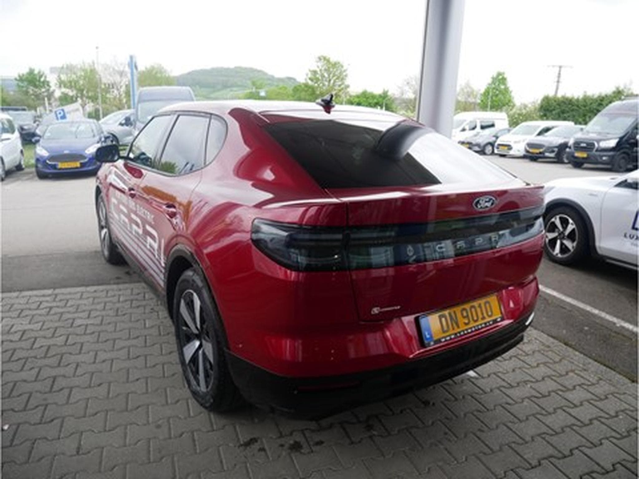 Ford Capri Capri 79kWh Extended Range AWD 340ch/250kW - A1 (2024) - Foto 3