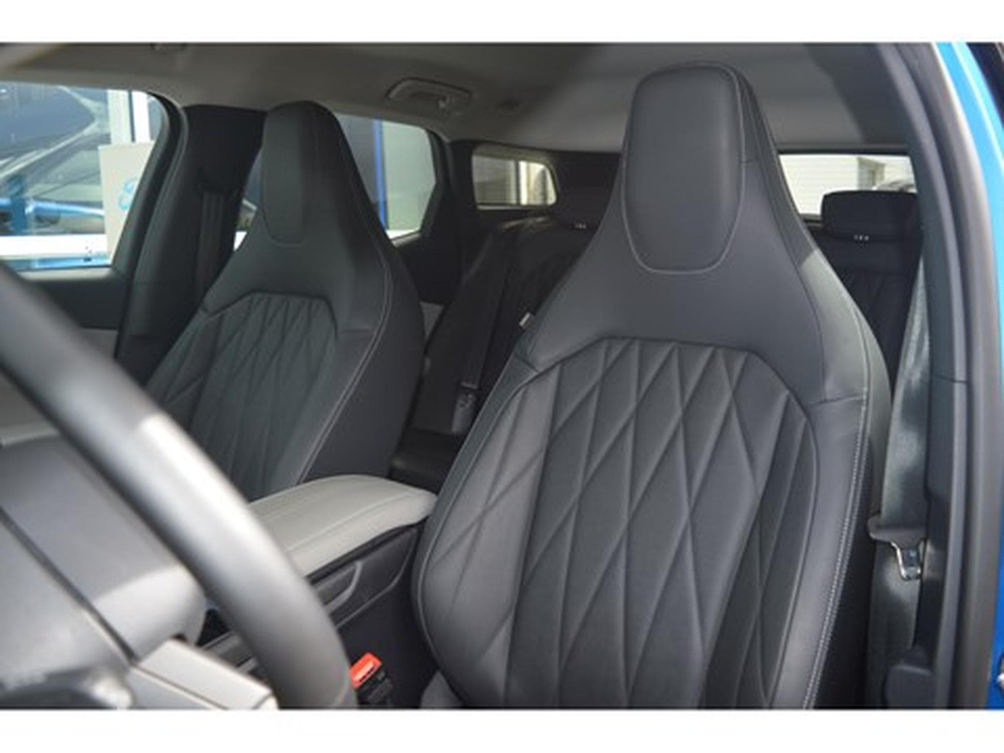 Ford Explorer Explorer Premium 79kWh Extended Range AWD 340ch-A1 GAR 12/20 (2024) - Foto 4