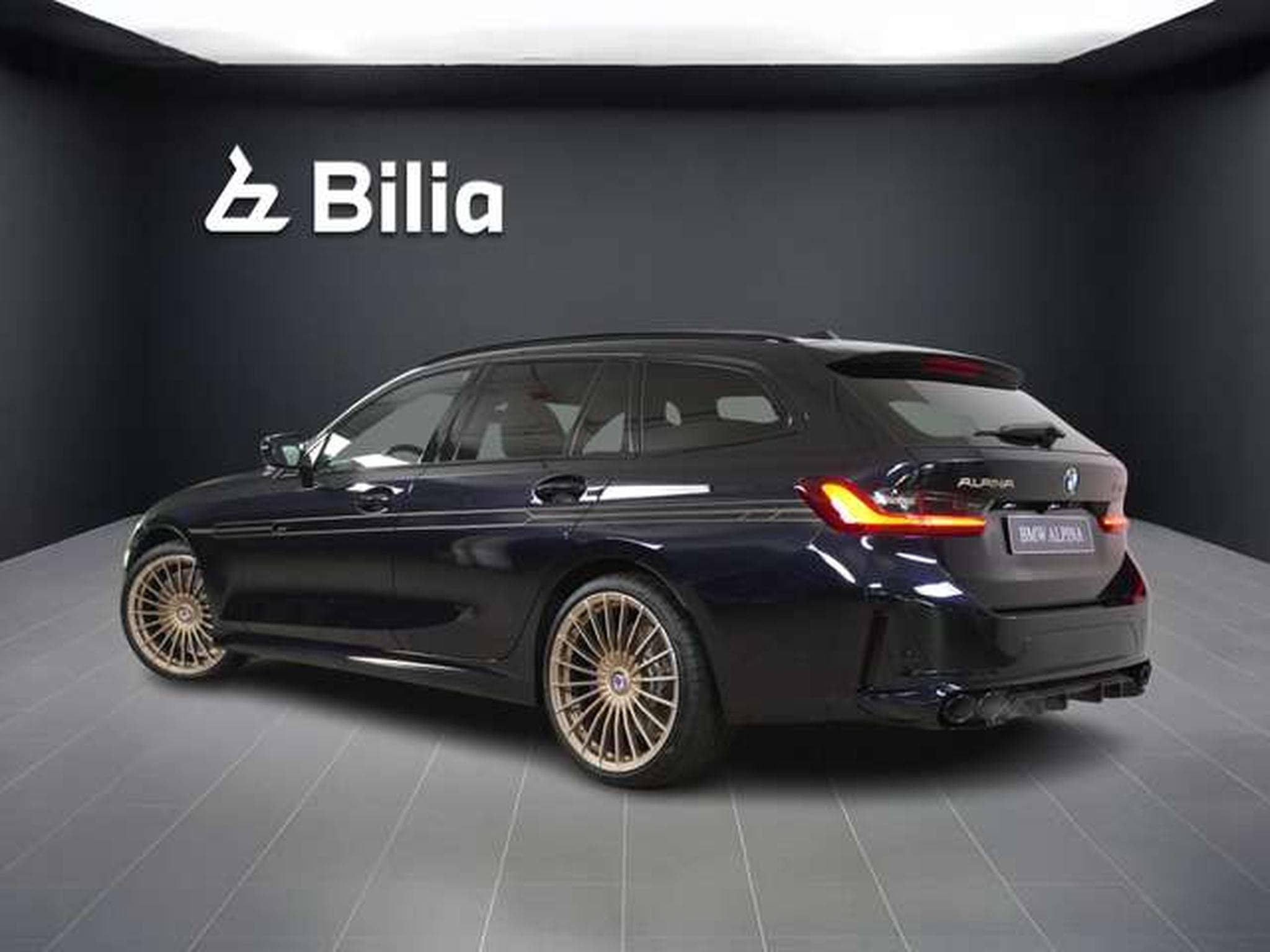 Alpina B3 GT Touring SWITCH-TRONIC Allrad (2026) - Photo 2