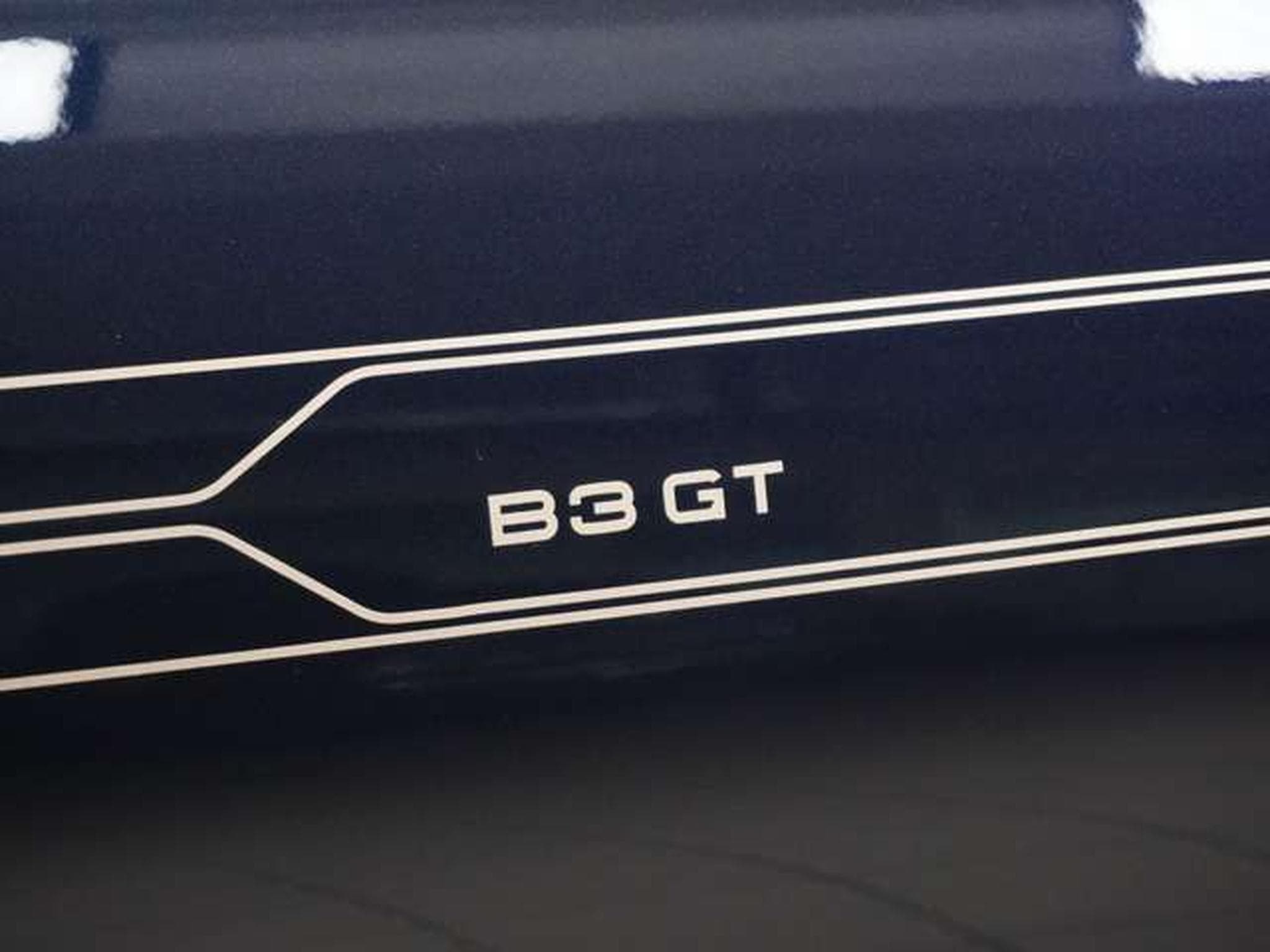 Alpina B3 GT Touring SWITCH-TRONIC Allrad (2026) - Photo 6