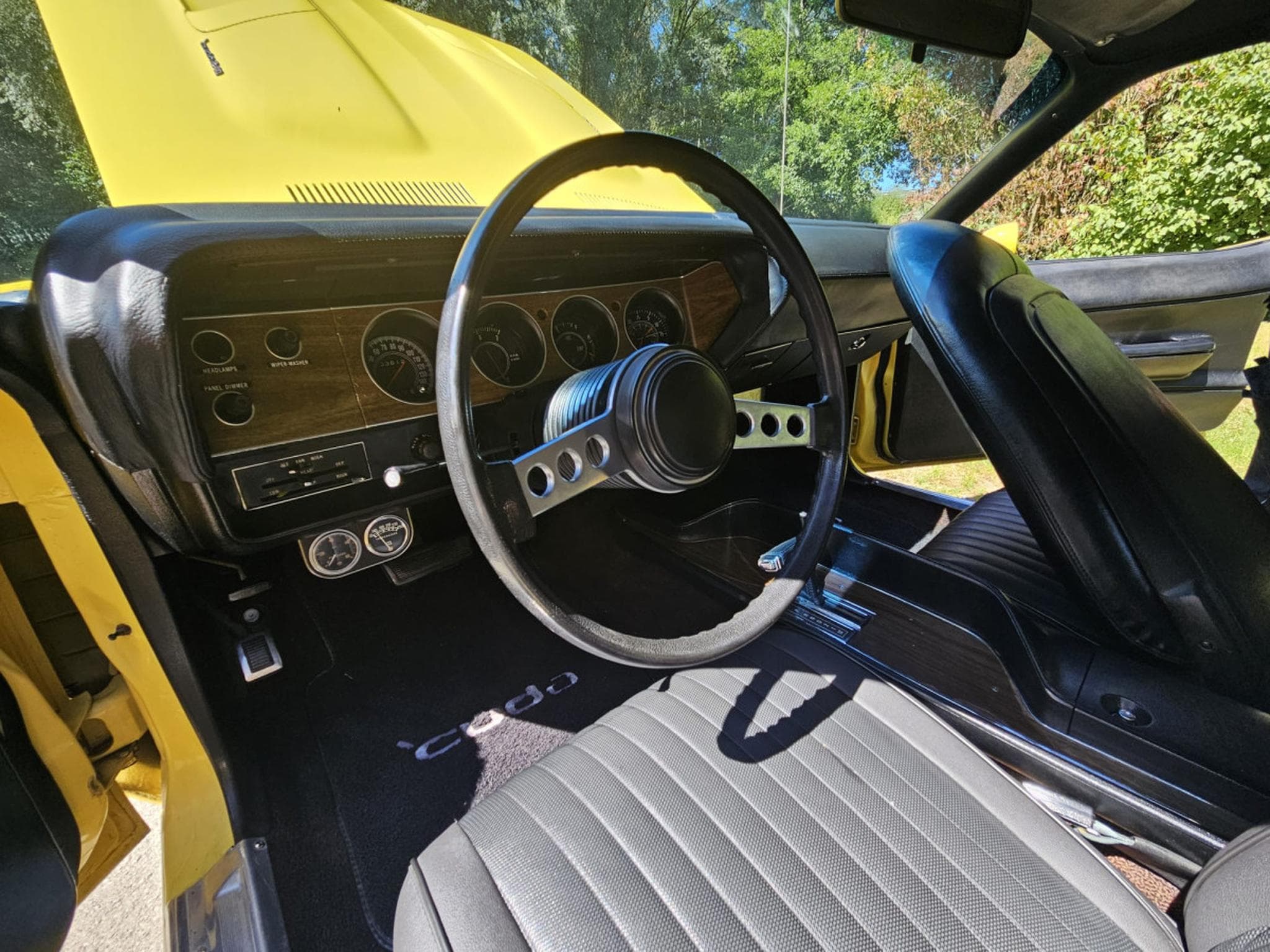 Plymouth Barracuda Cuda (1972) - Photo 4