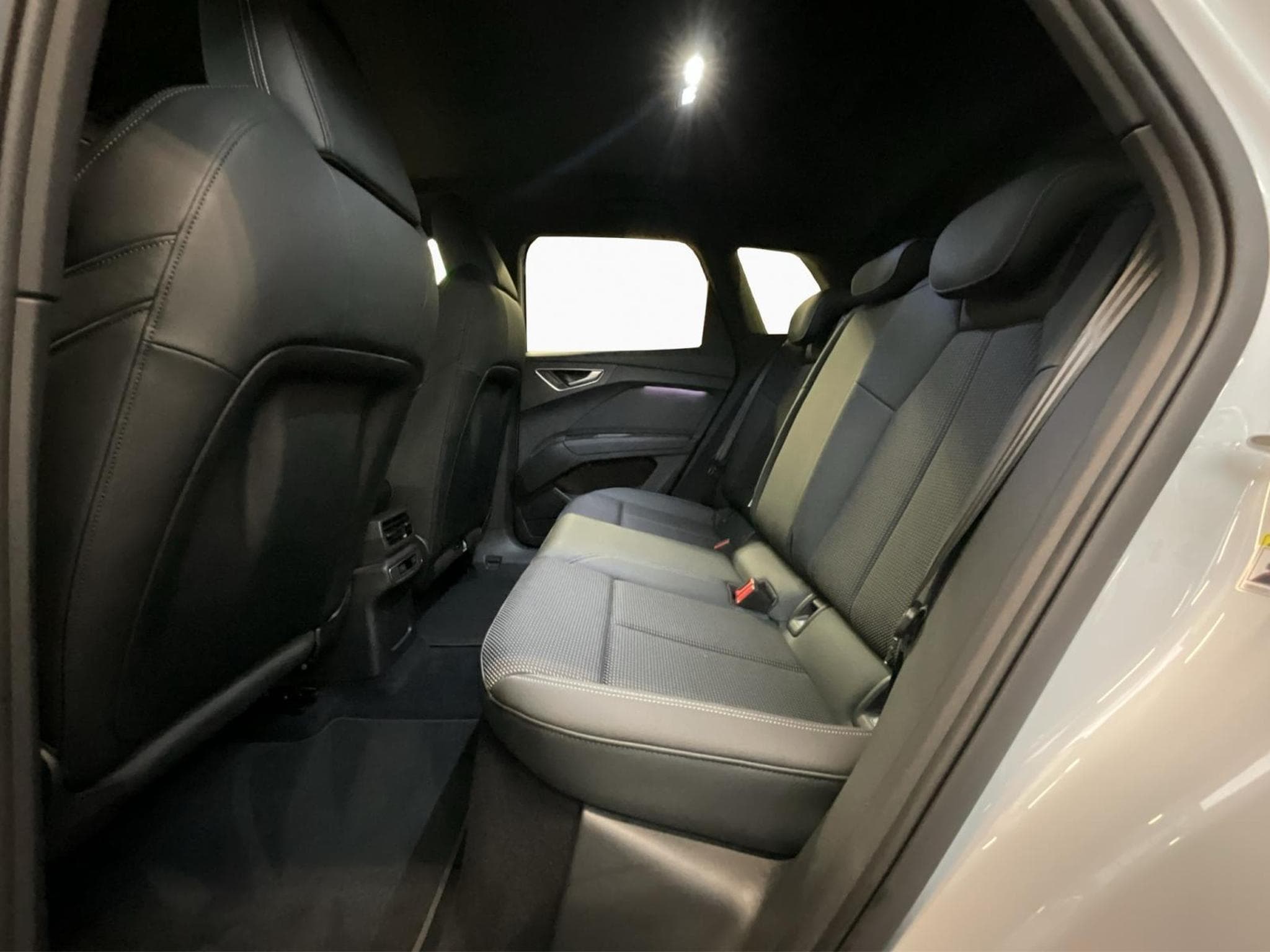 Audi Q4 e-tron Zertifikat82kWh+P.Buisness+LM19+P.Clim (2024) - Foto 16