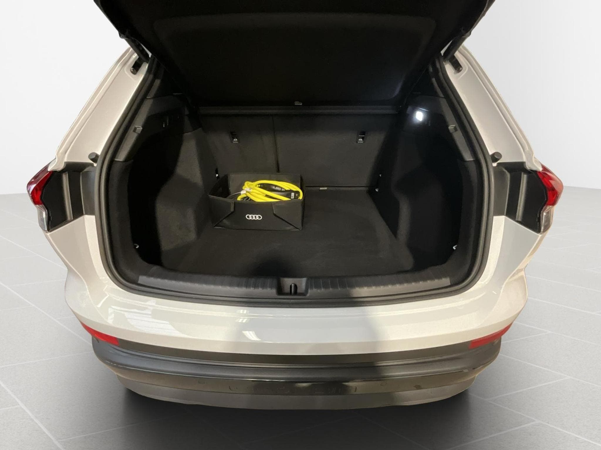 Audi Q4 e-tron Zertifikat82kWh+P.Buisness+LM19+P.Clim (2024) - Foto 17