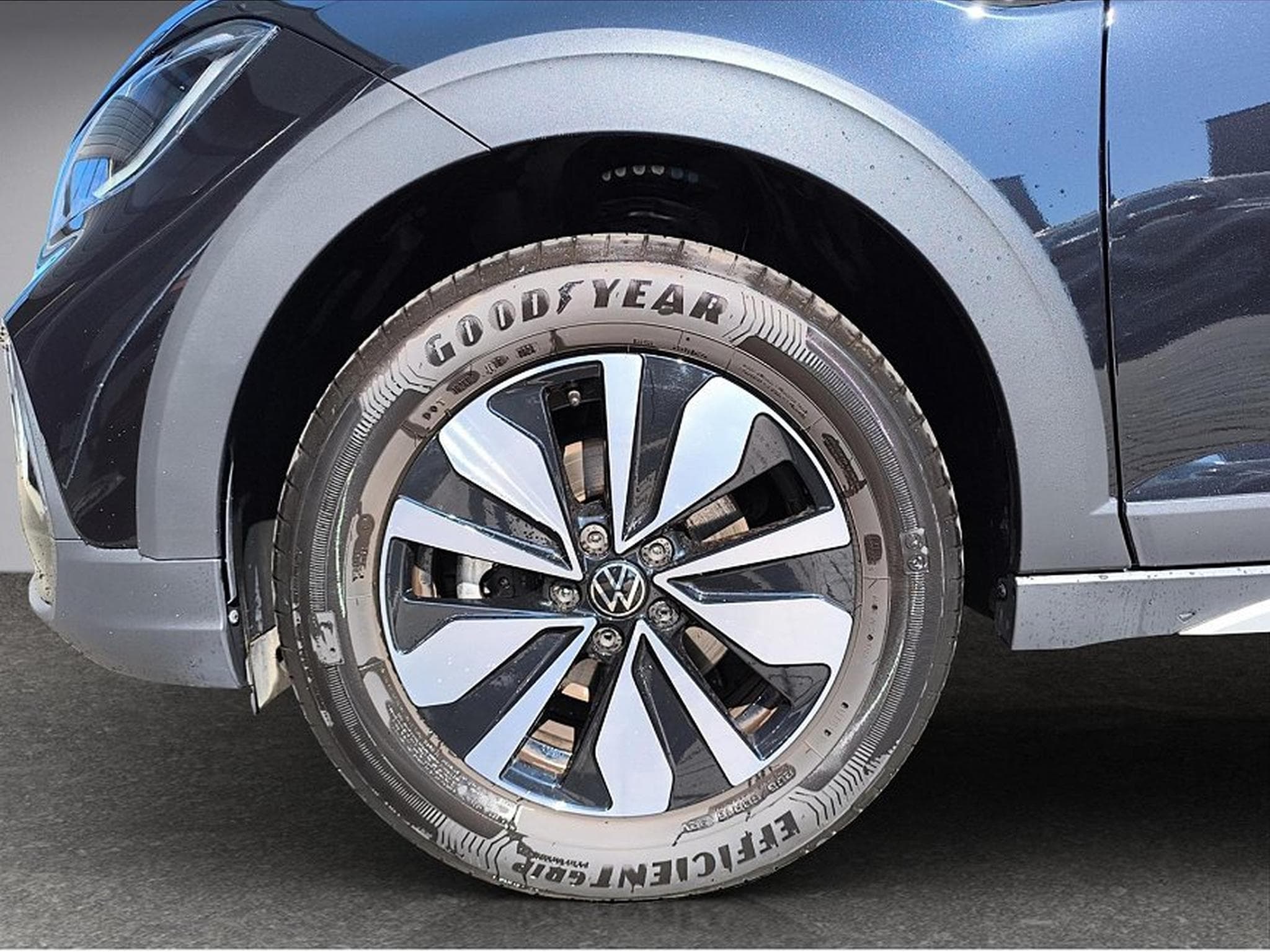 VW Taigo (2024) - Foto 2