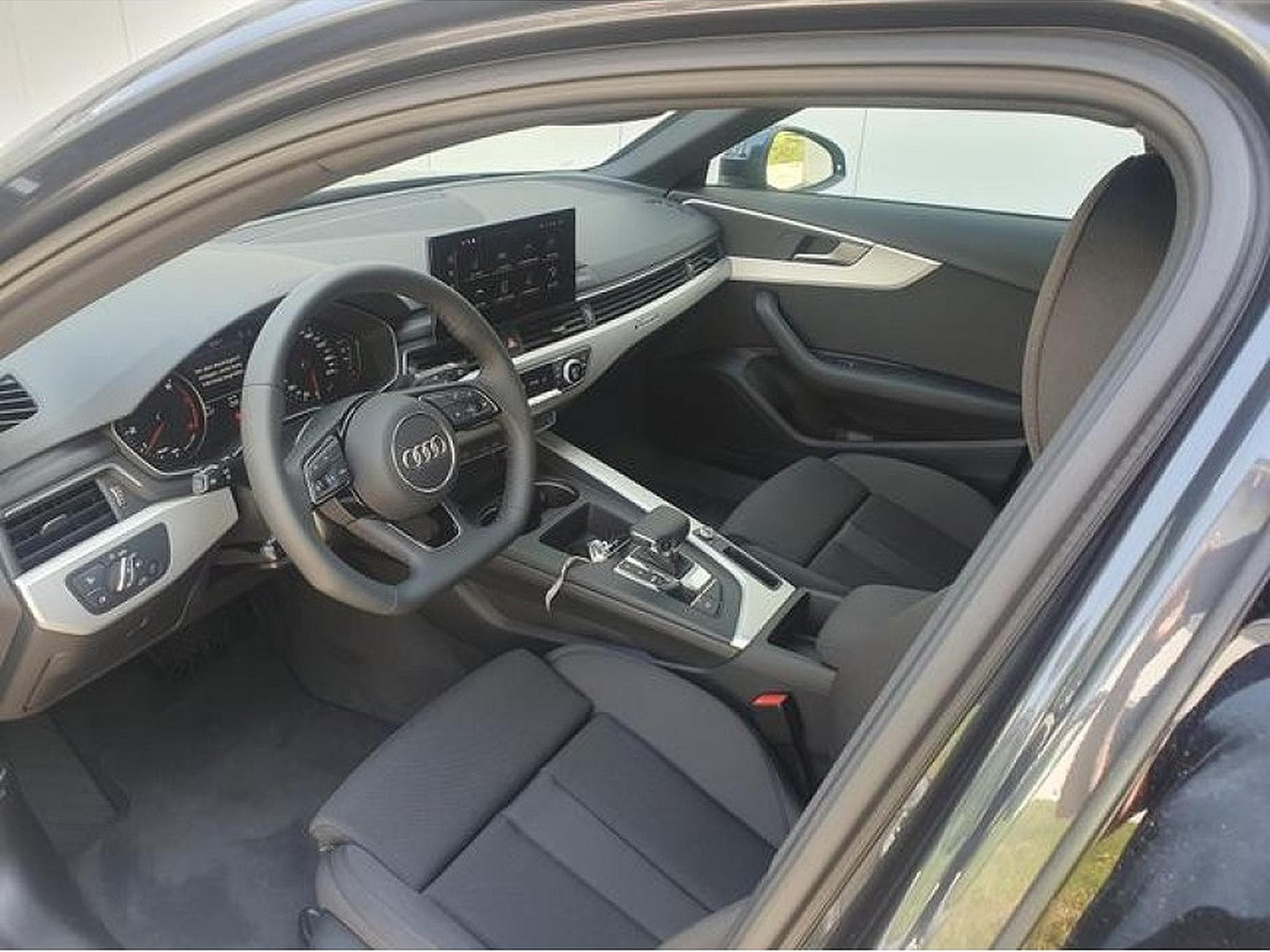 Audi A4 (2024) - Photo 6