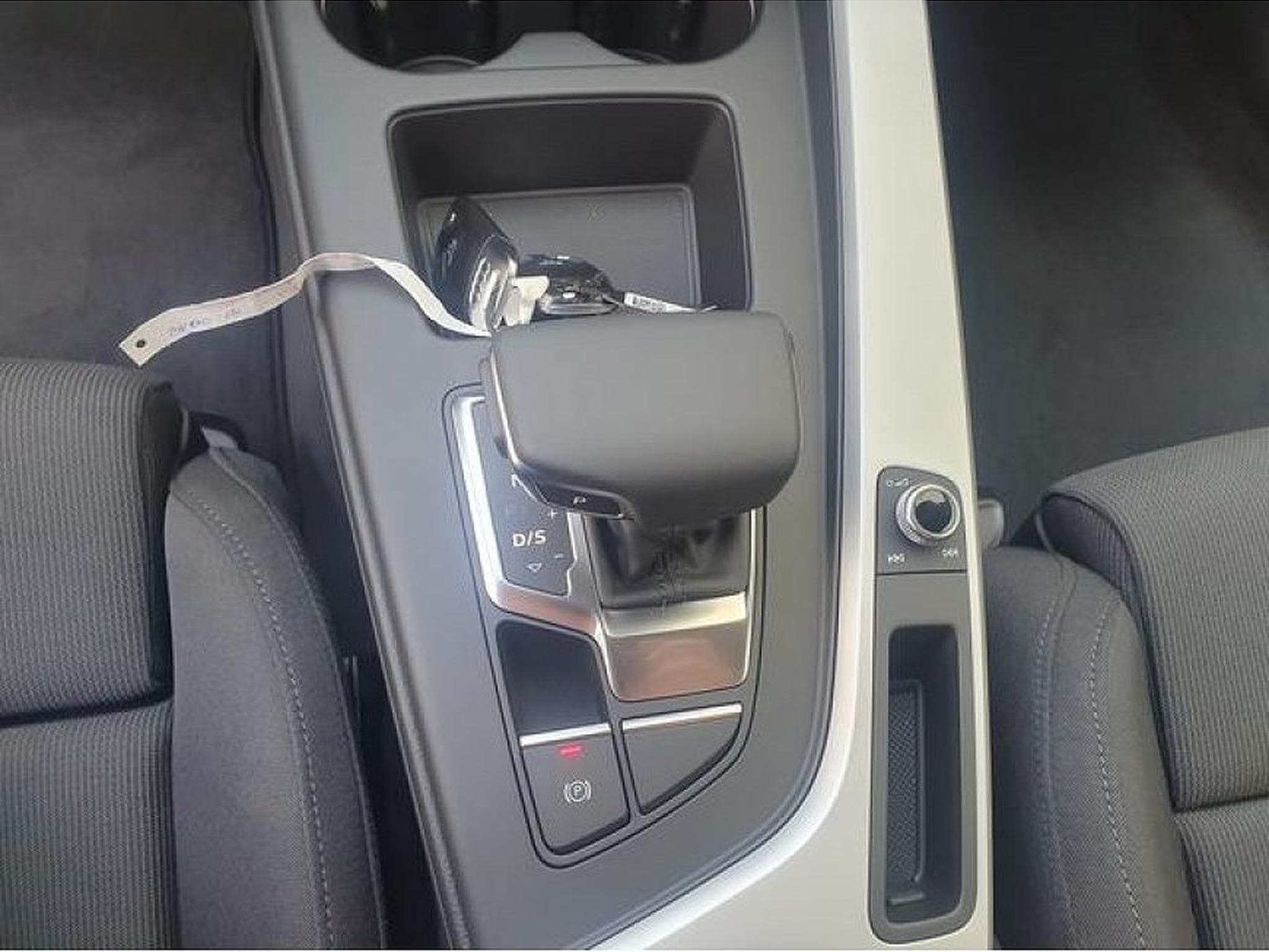 Audi A4 (2024) - Photo 9