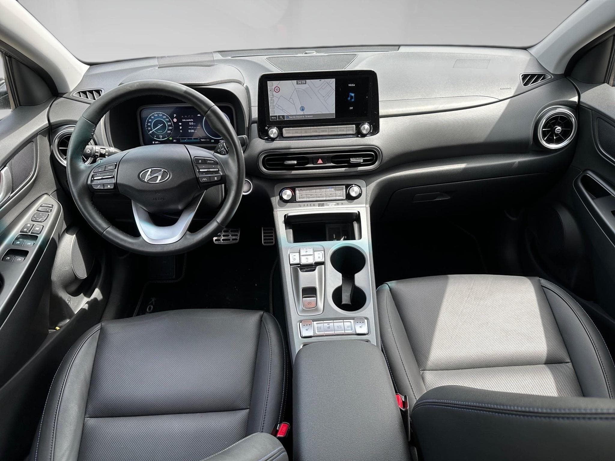 Hyundai Kona SKY EV 64 KWh (2023) - Photo 4