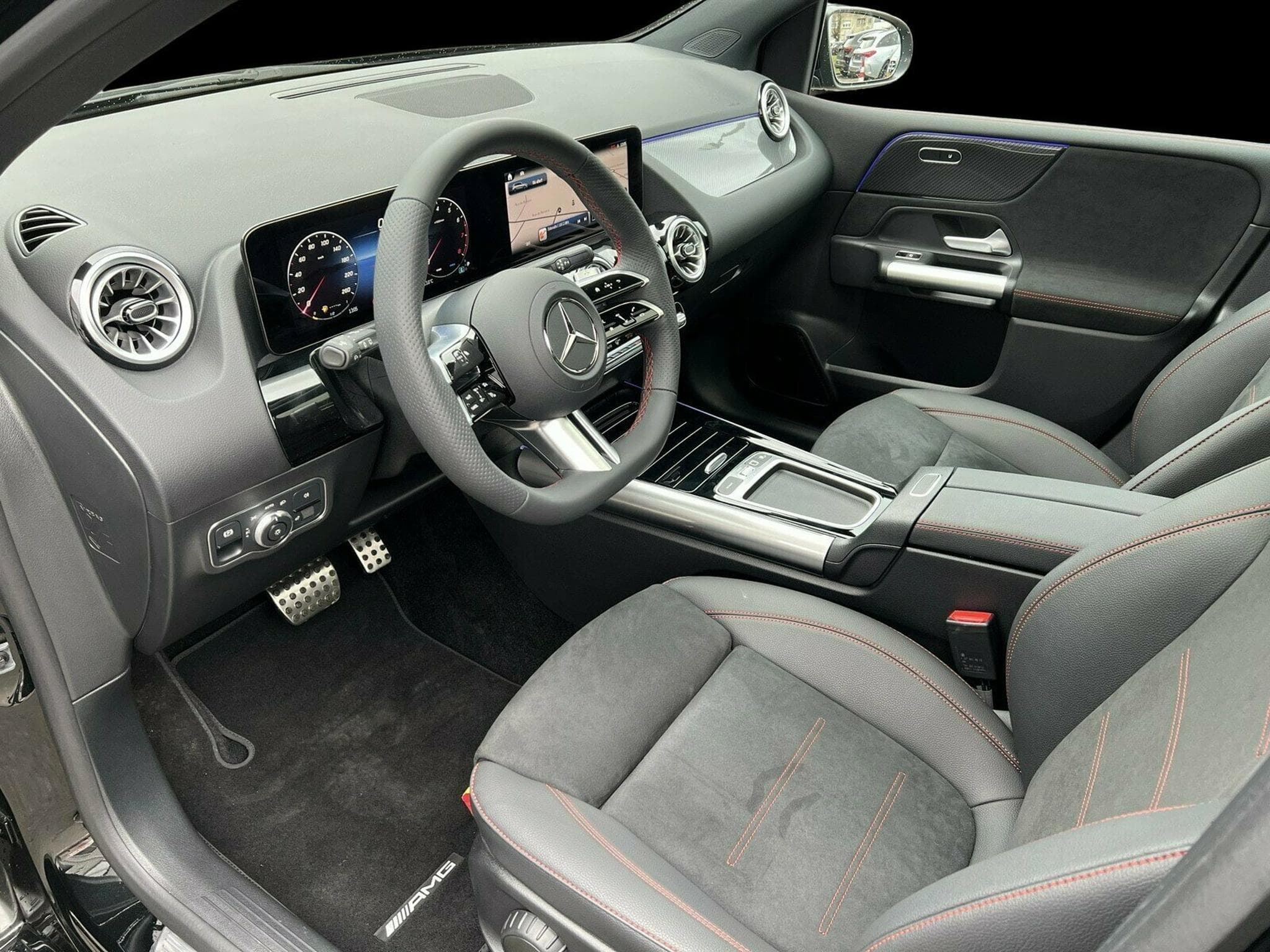 Mercedes B 200 B 200 (2024) - Photo 6
