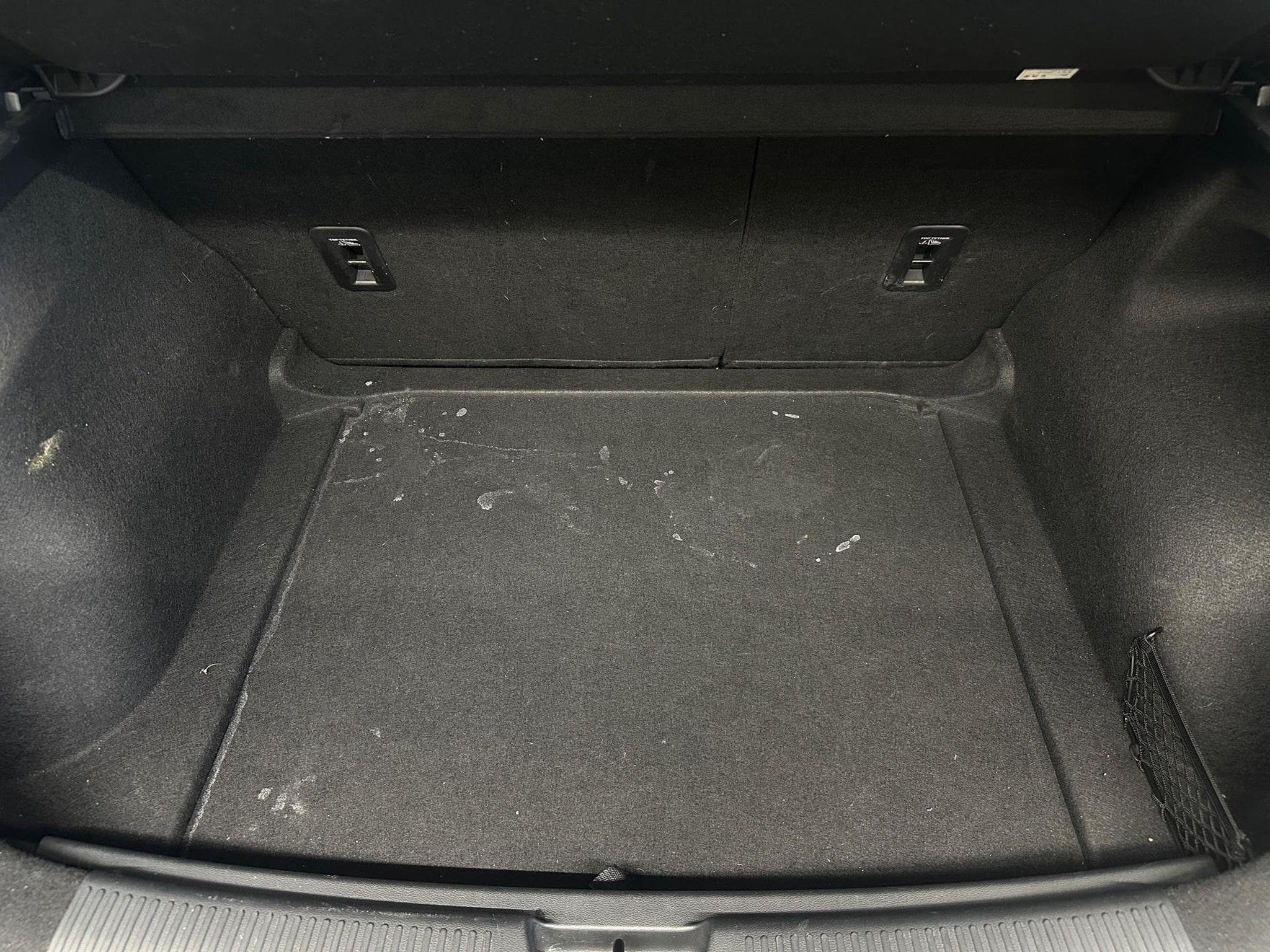 MG MG4 STANDARD (2023) - Photo 12