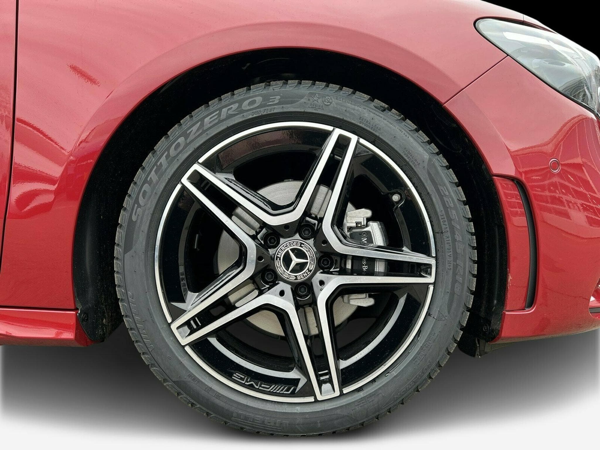 Mercedes B 200 B 200 (2024) - Photo 5