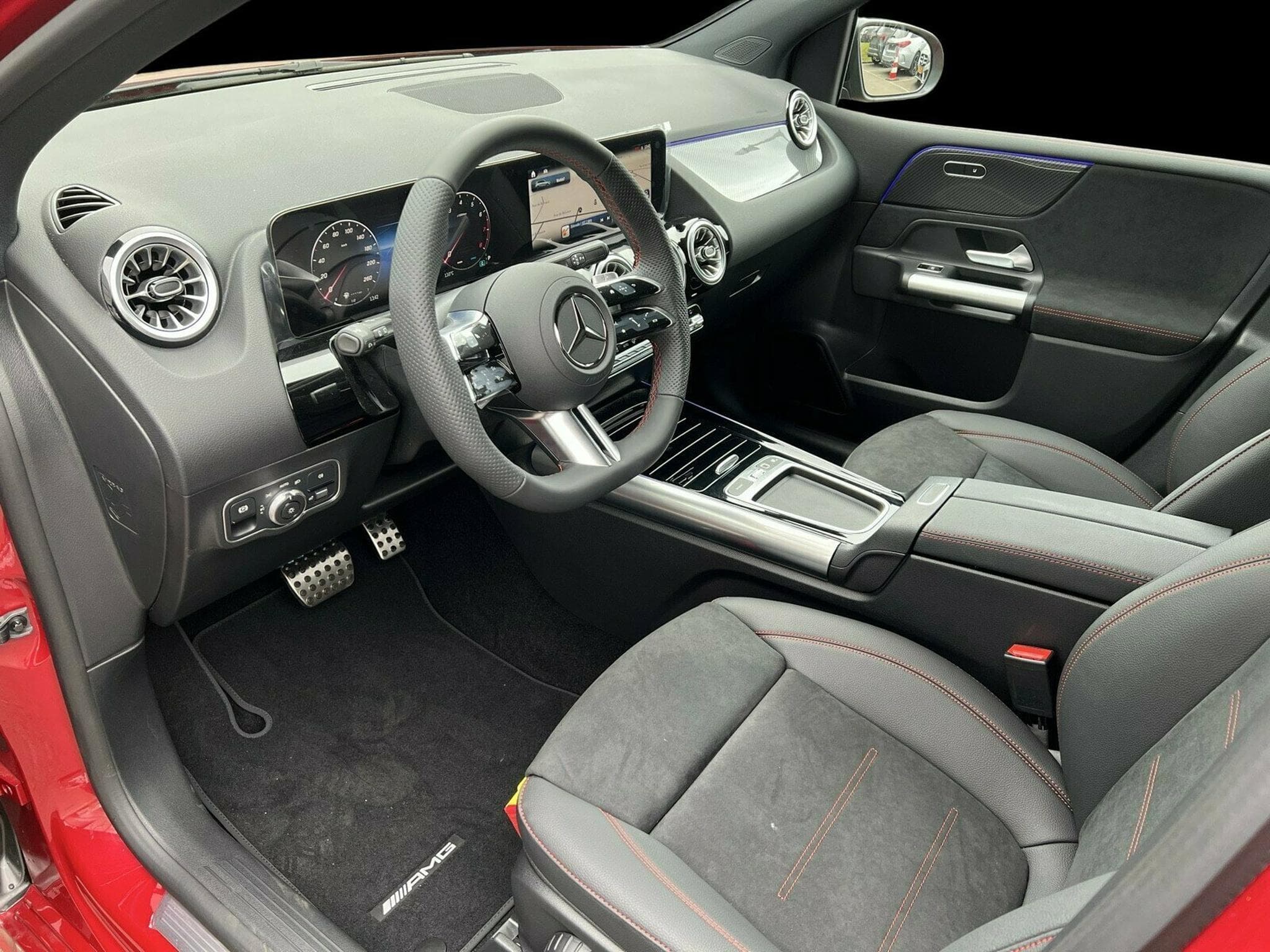 Mercedes B 200 B 200 (2024) - Photo 6