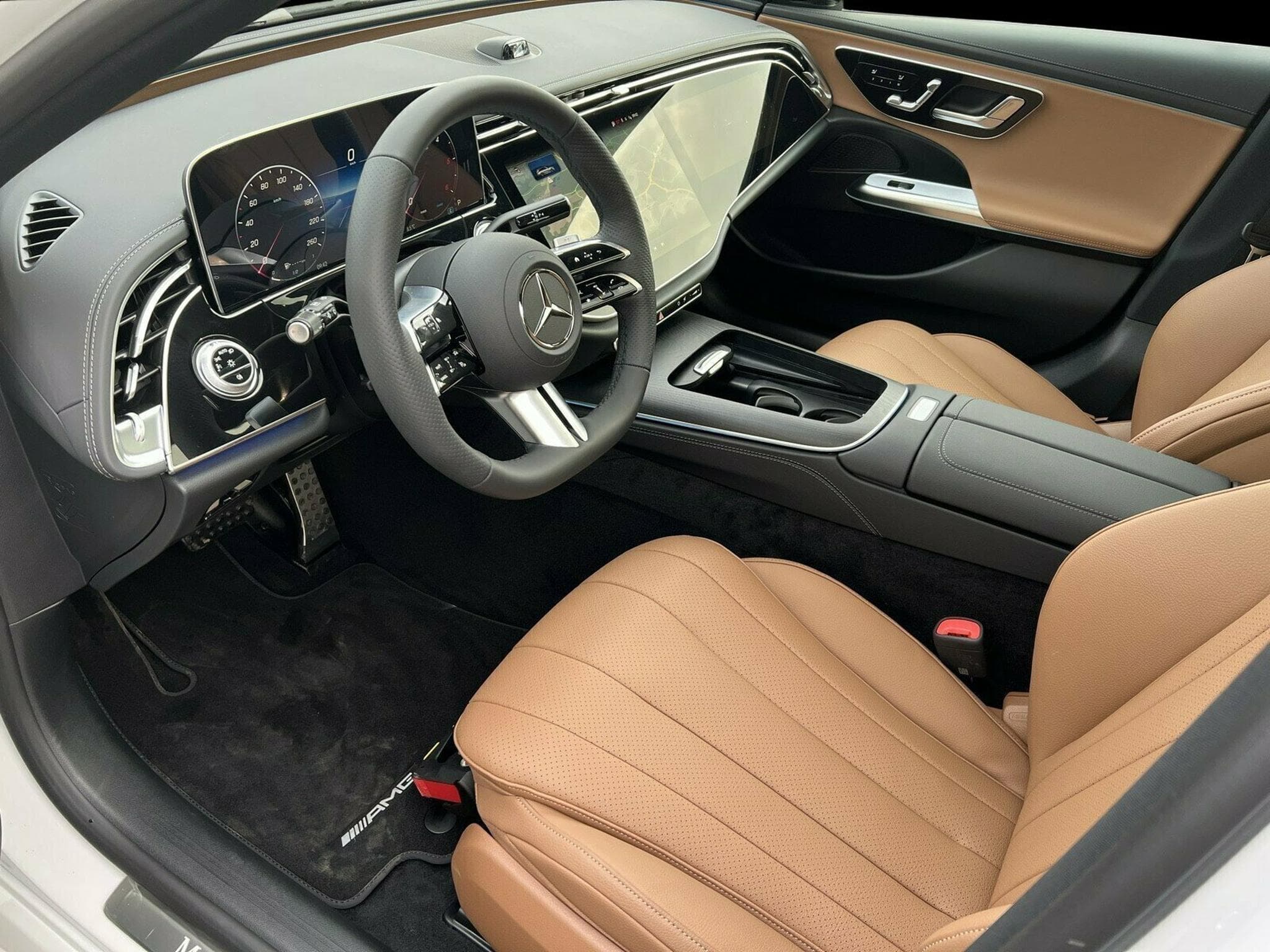 Mercedes E 220 d T-Modell (2024) - Photo 6