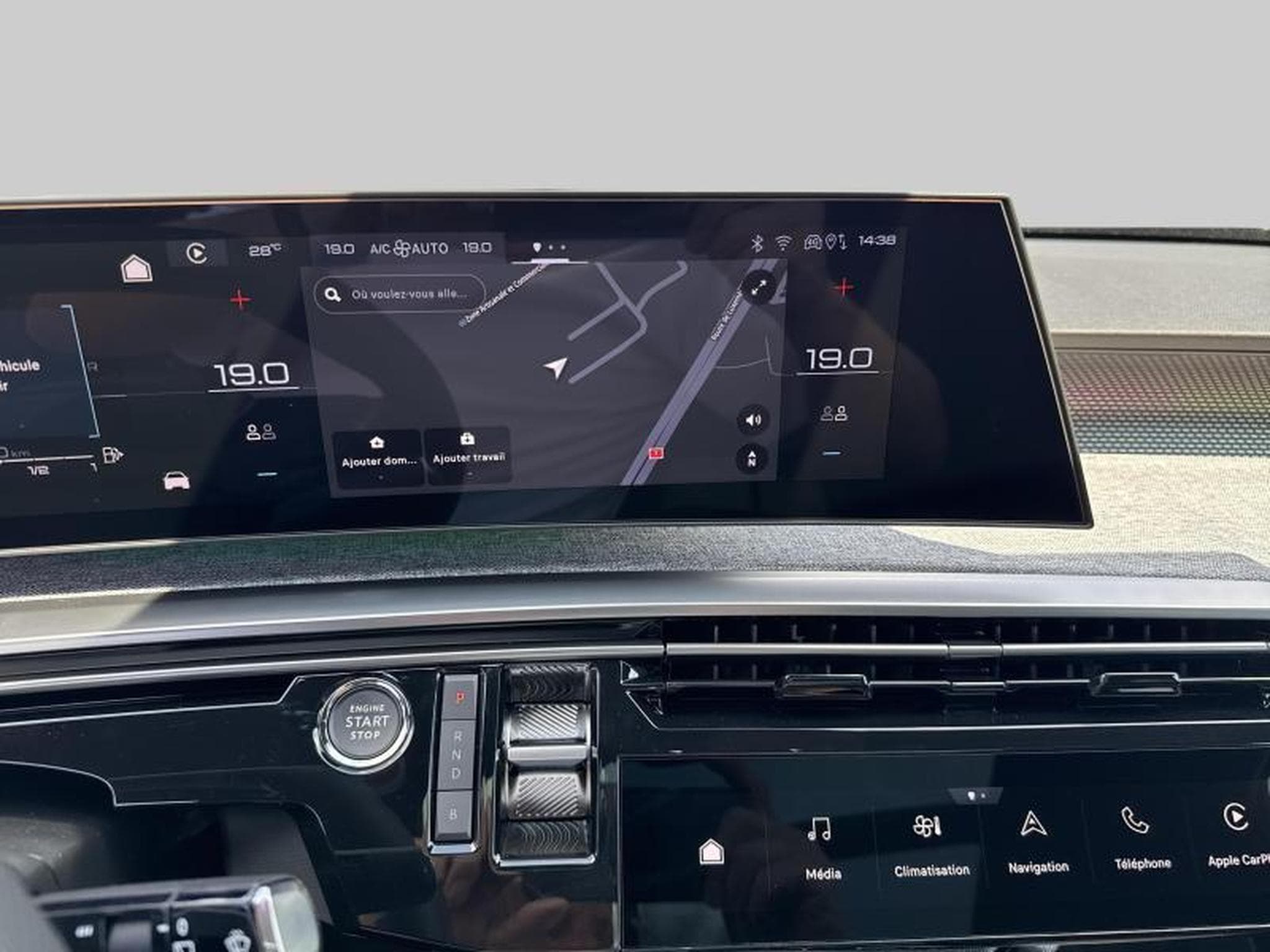 Peugeot 5008 III & e- GT (2025) - Photo 16