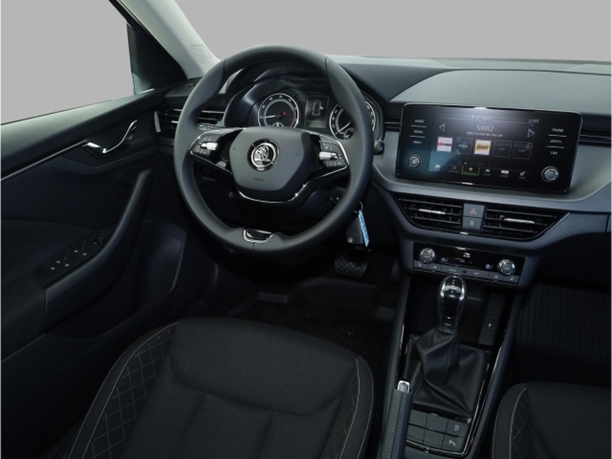 Skoda Kamiq 1.0 TSI DSG LED PDC MFL KESSY AUTO HOLD (2026) - Foto 9