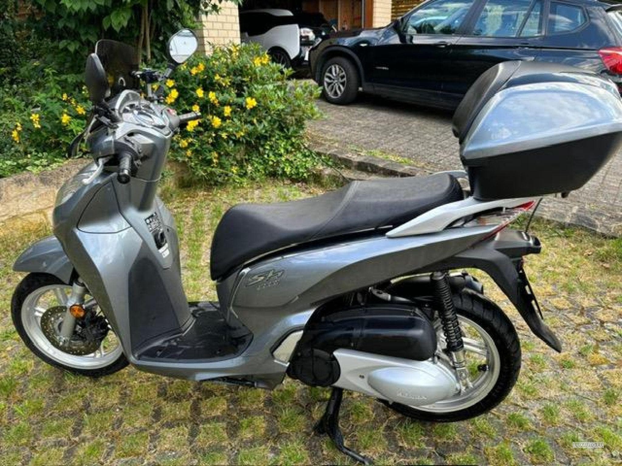 Honda SH 300i (2016) - Photo 1