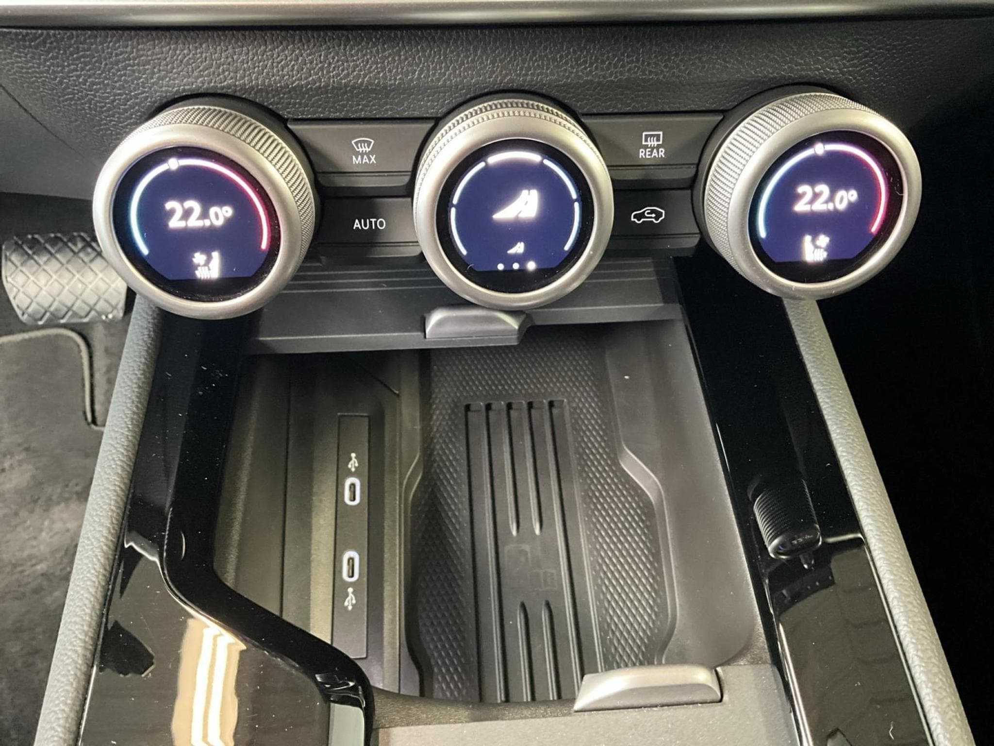 Skoda Superb L&K+DSG+Stand.H+AHK+LM19 (2025) - Foto 22