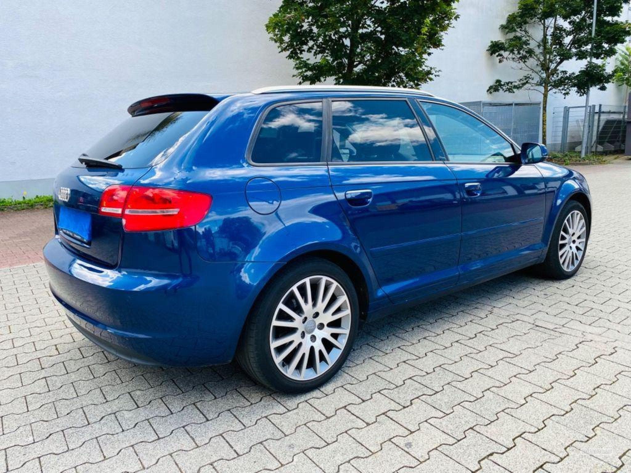 Audi A3 1.6 TDI Attraction 5 places (2009) - Photo 1