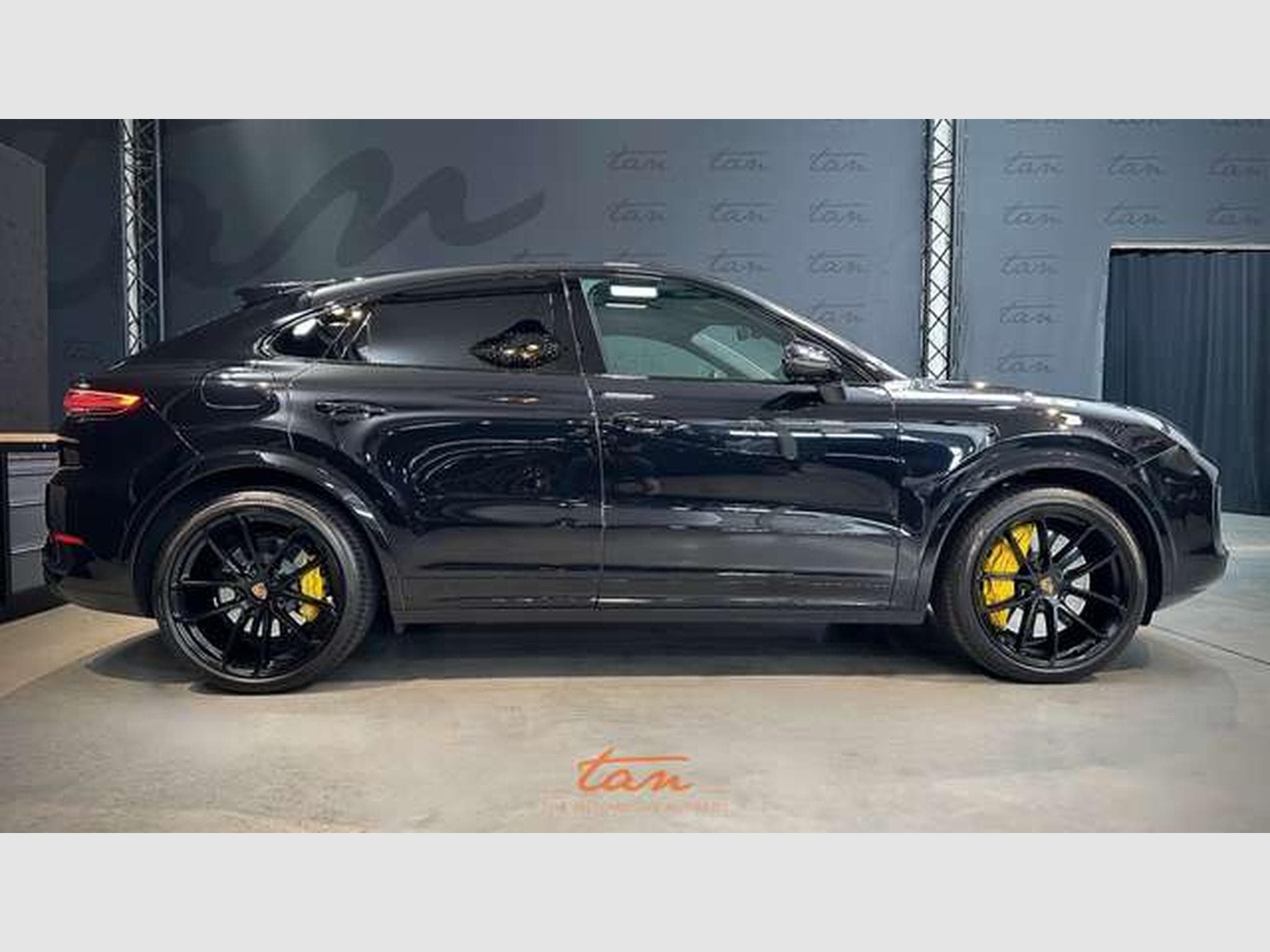 Porsche Cayenne Coupé 4.0 Turbo V8 Tiptronic S N.P. 175.783€ (2020) - Photo 4